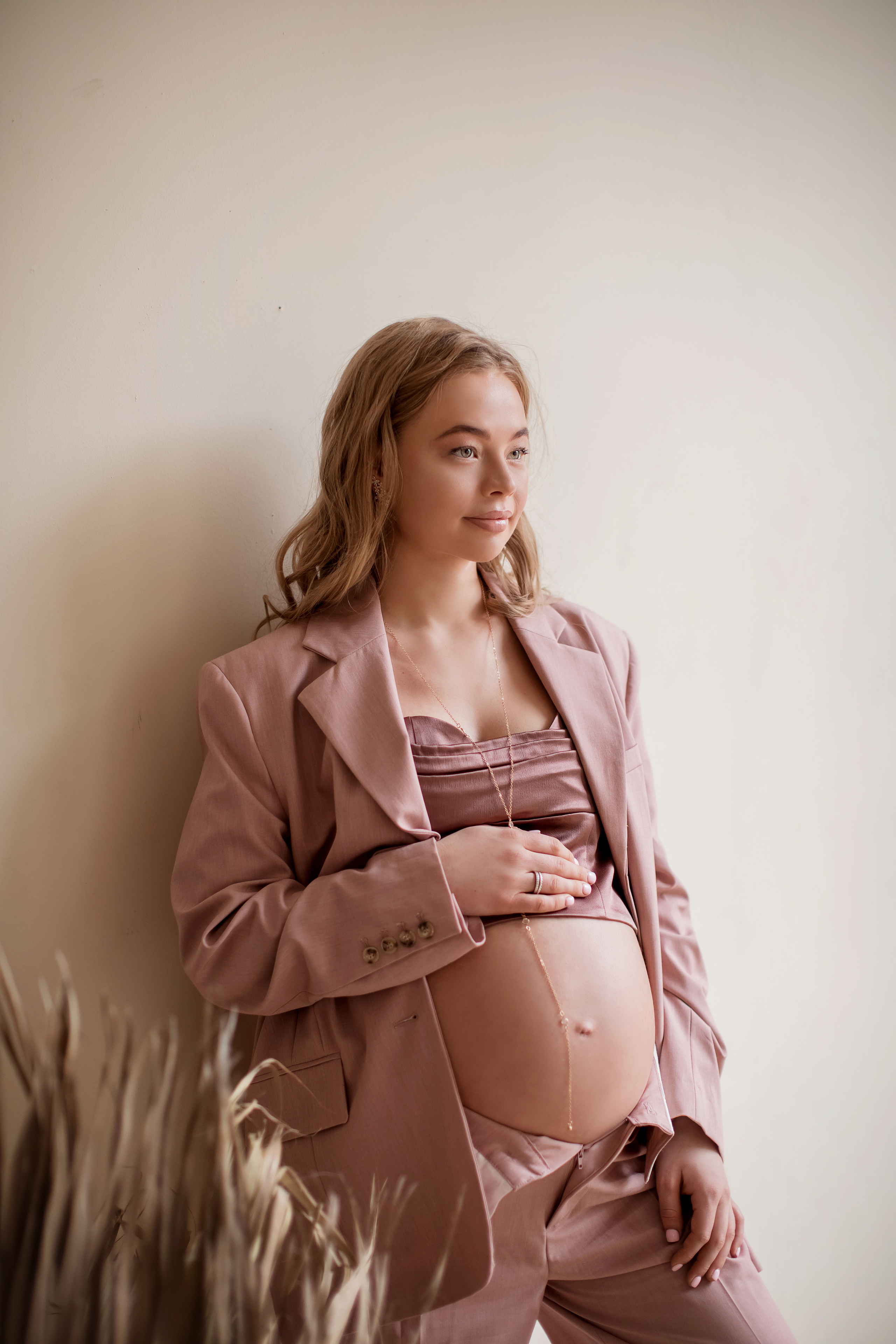 Беременность и женский портрет. Семейный фотограф в Москве