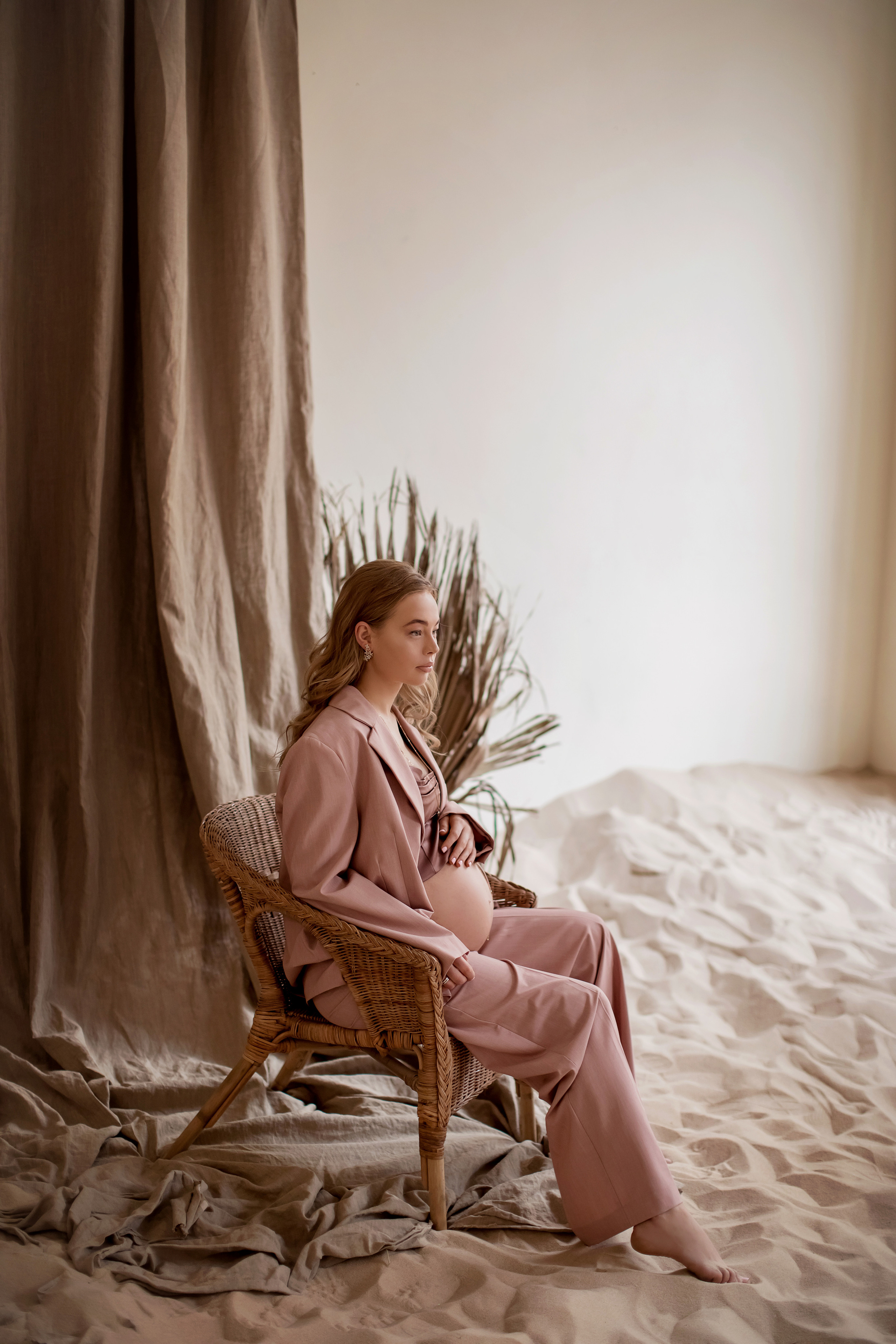 Беременность и женский портрет. Семейный фотограф в Москве