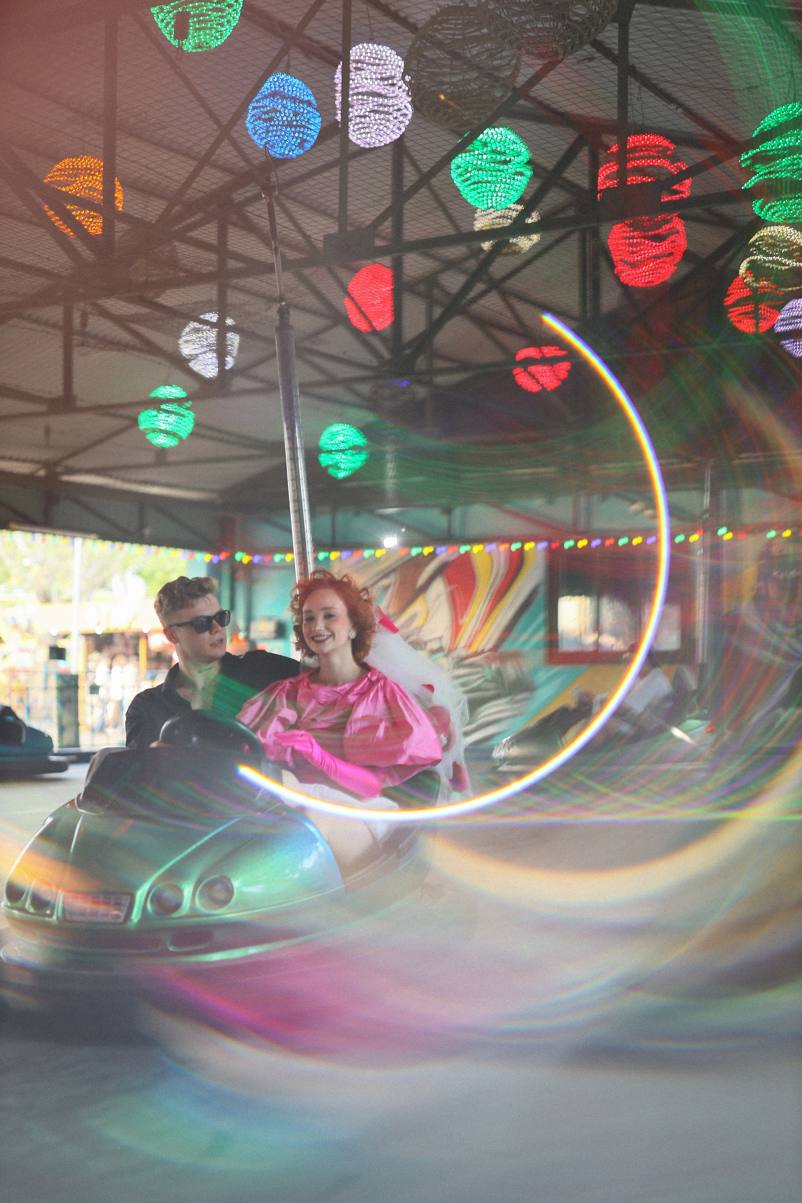 Свадебная фотосессия в парке аттракционов. Свадебный и семейный фотограф в Абхазии Жанна Соснина