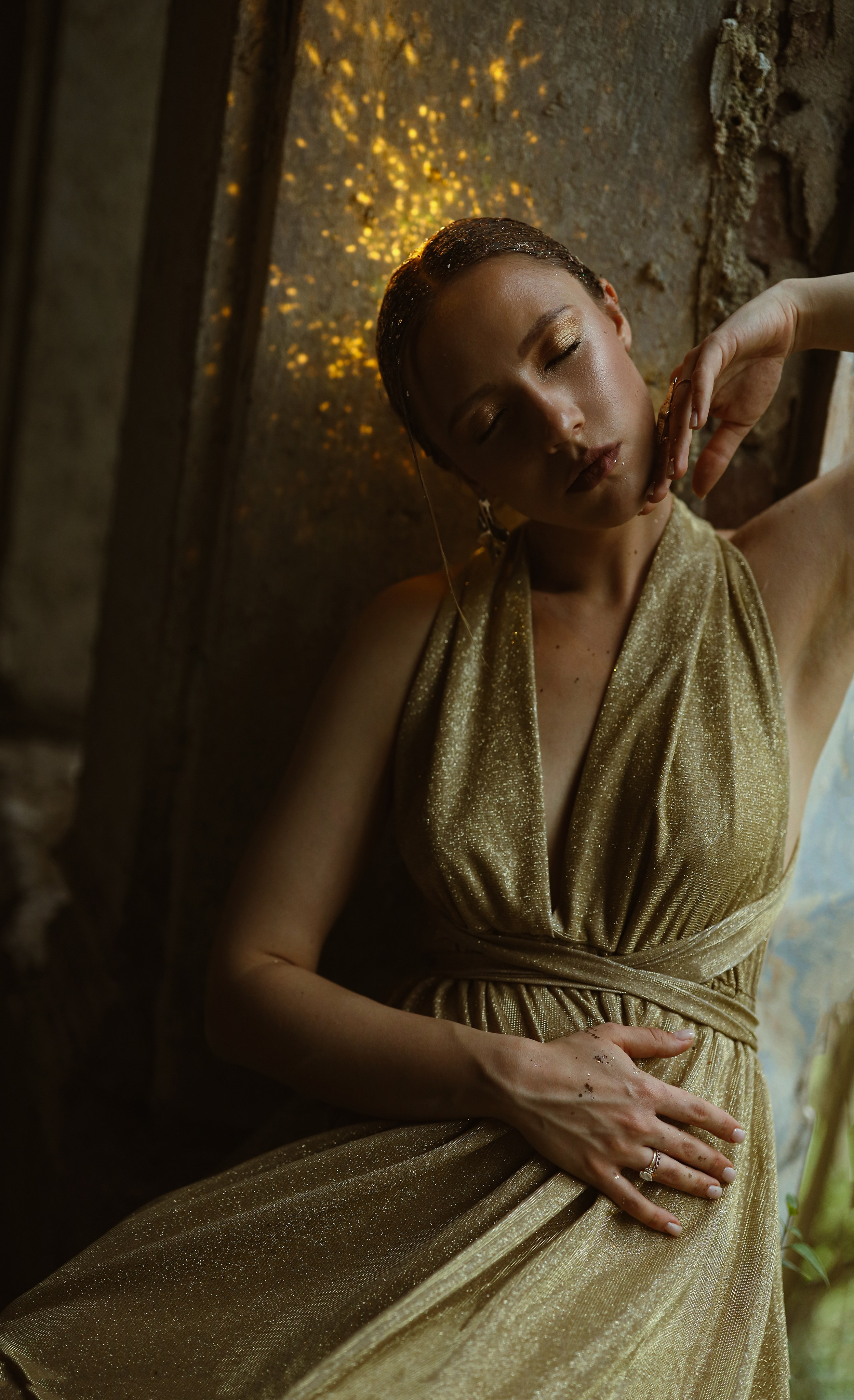 Фотосессия в заброшенном здании для Софии, Сухум, Абхазия. Свадебный и семейный фотограф в Абхазии Жанна Соснина