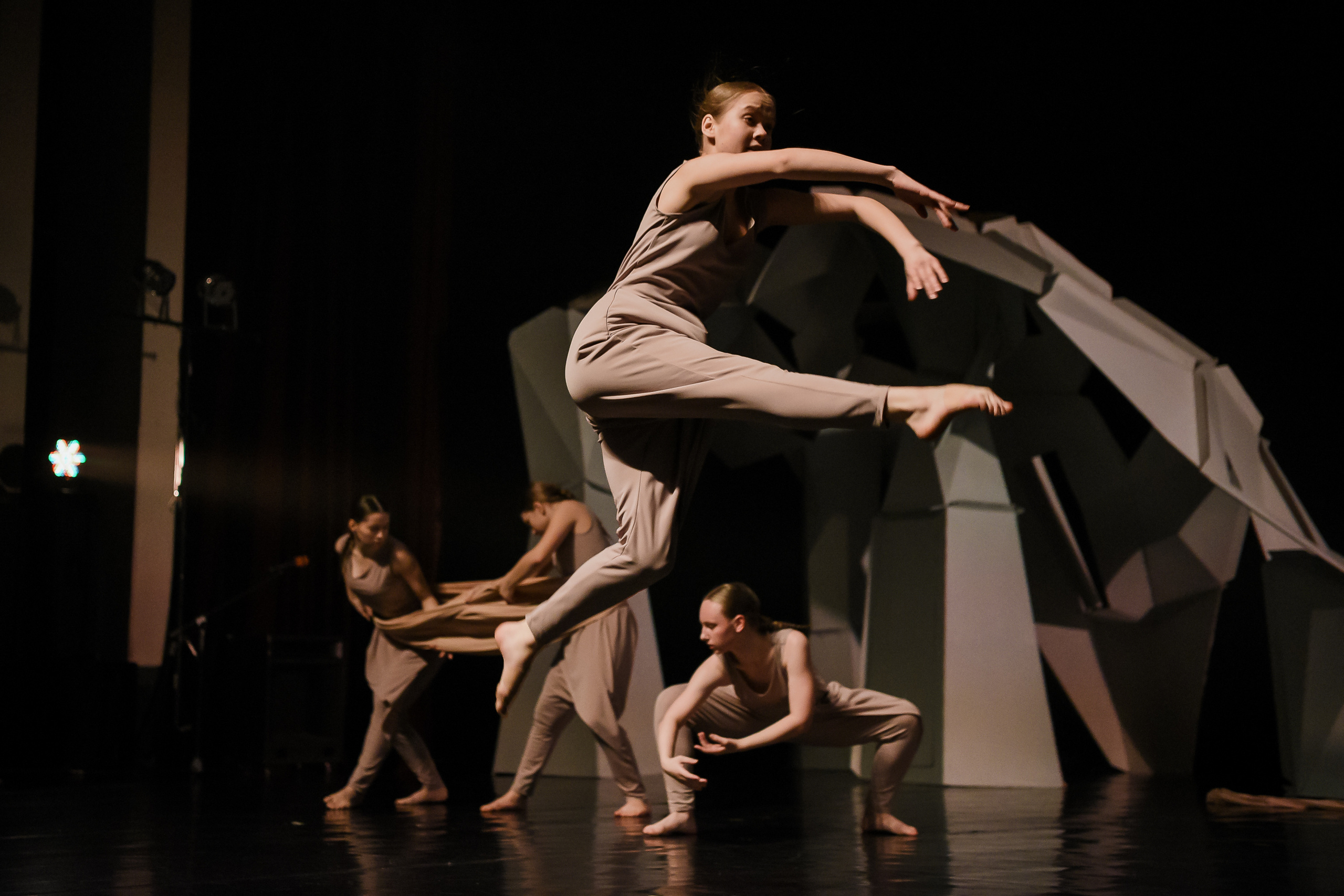 Планета 1.61. Репортажный фотограф в Санкт-Петербурге Алексеева Дарья