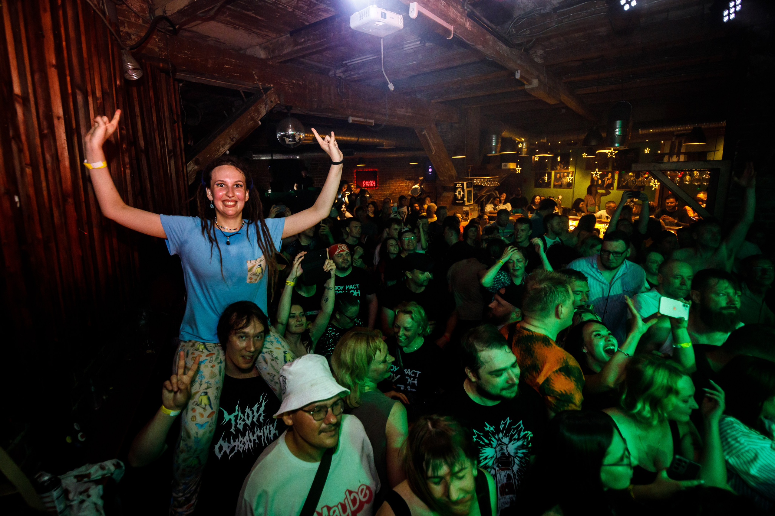 РАДИОПОМЕХИ. Фотограф Елена Богачева (lenalena_na_na_na)