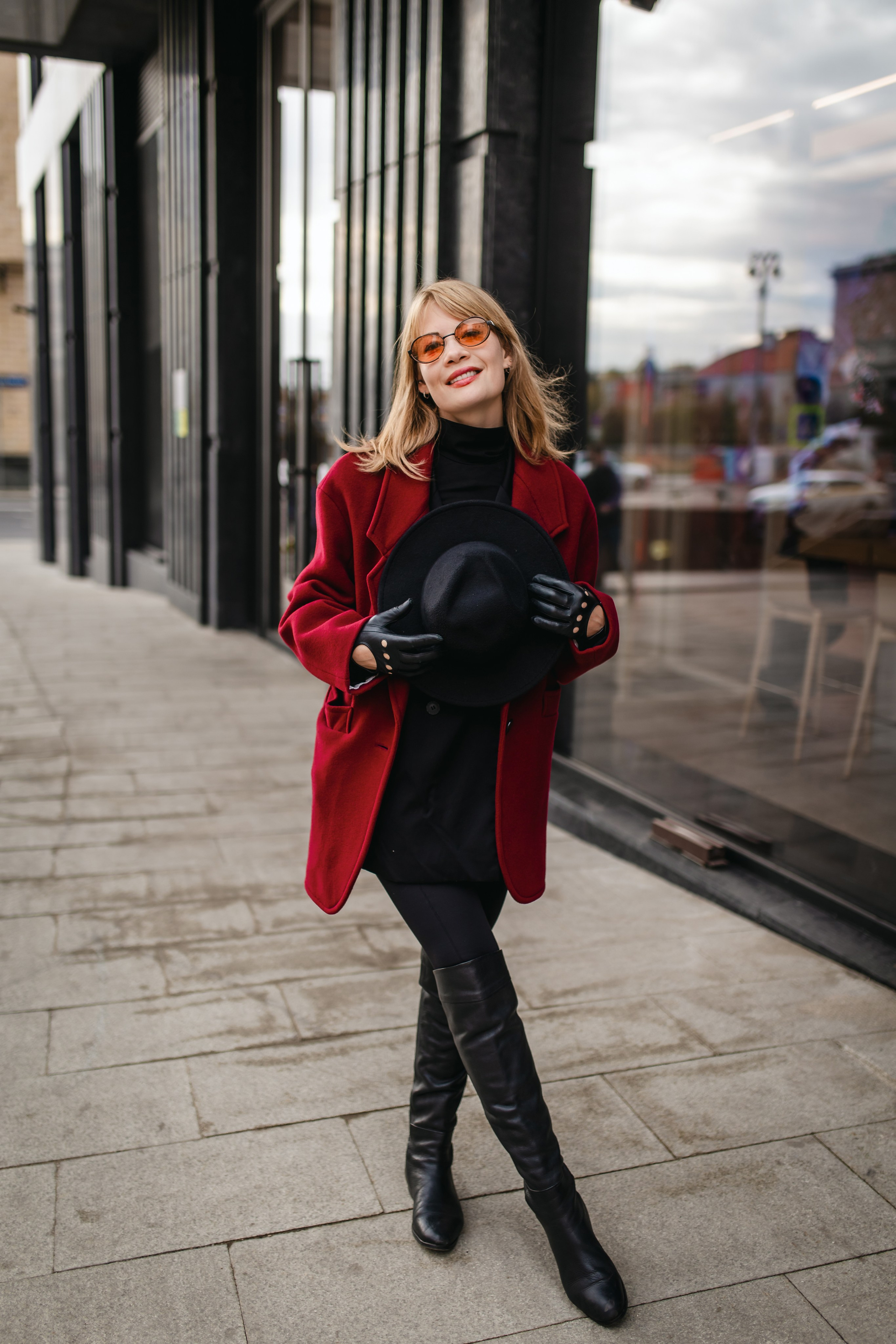 Девушка в красном. Olga.filippova.photo