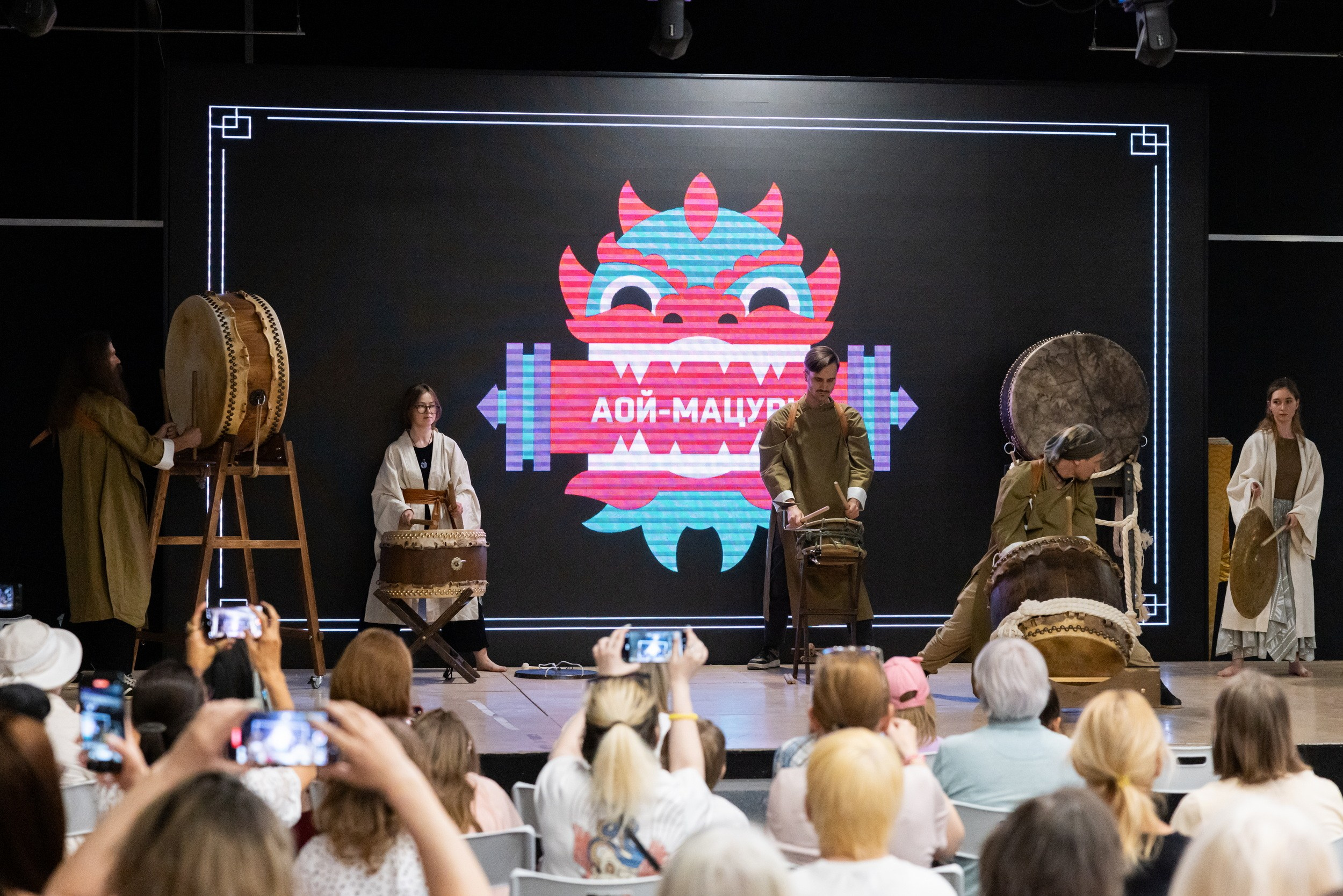 Фестиваль азиатской культуры Аой-мацури (25 мая 2025). Репортажный фотограф Алексей Пирязев