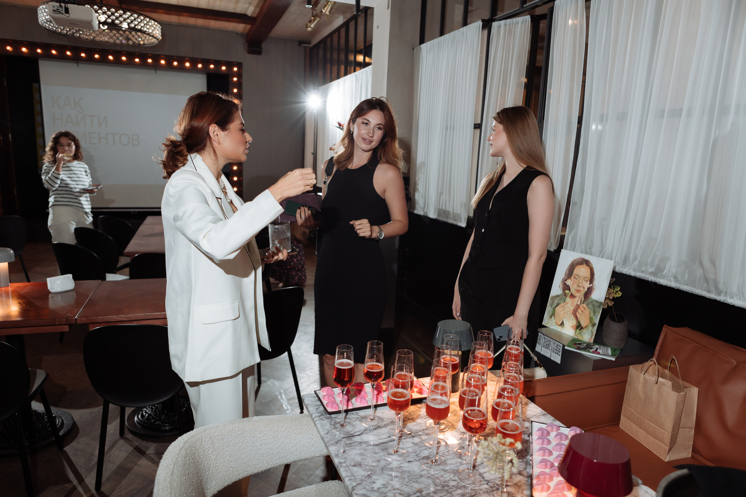 Встреча «Как найти клиента» SMM. Фотограф Алла Гусева