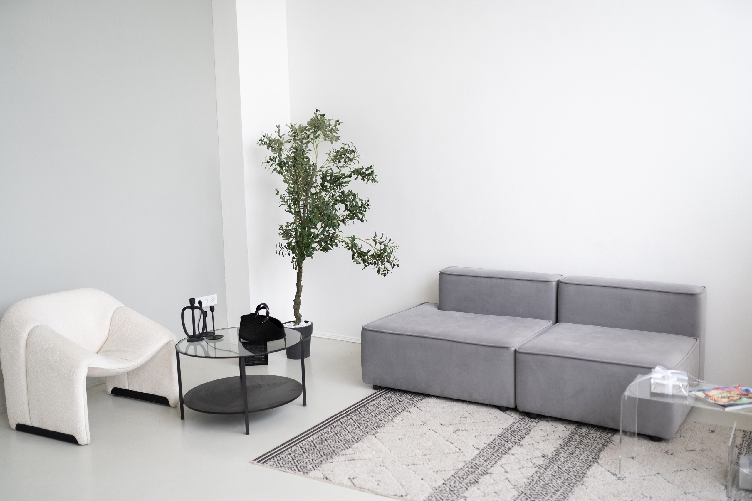 Дзержинского 29, 1300р/час