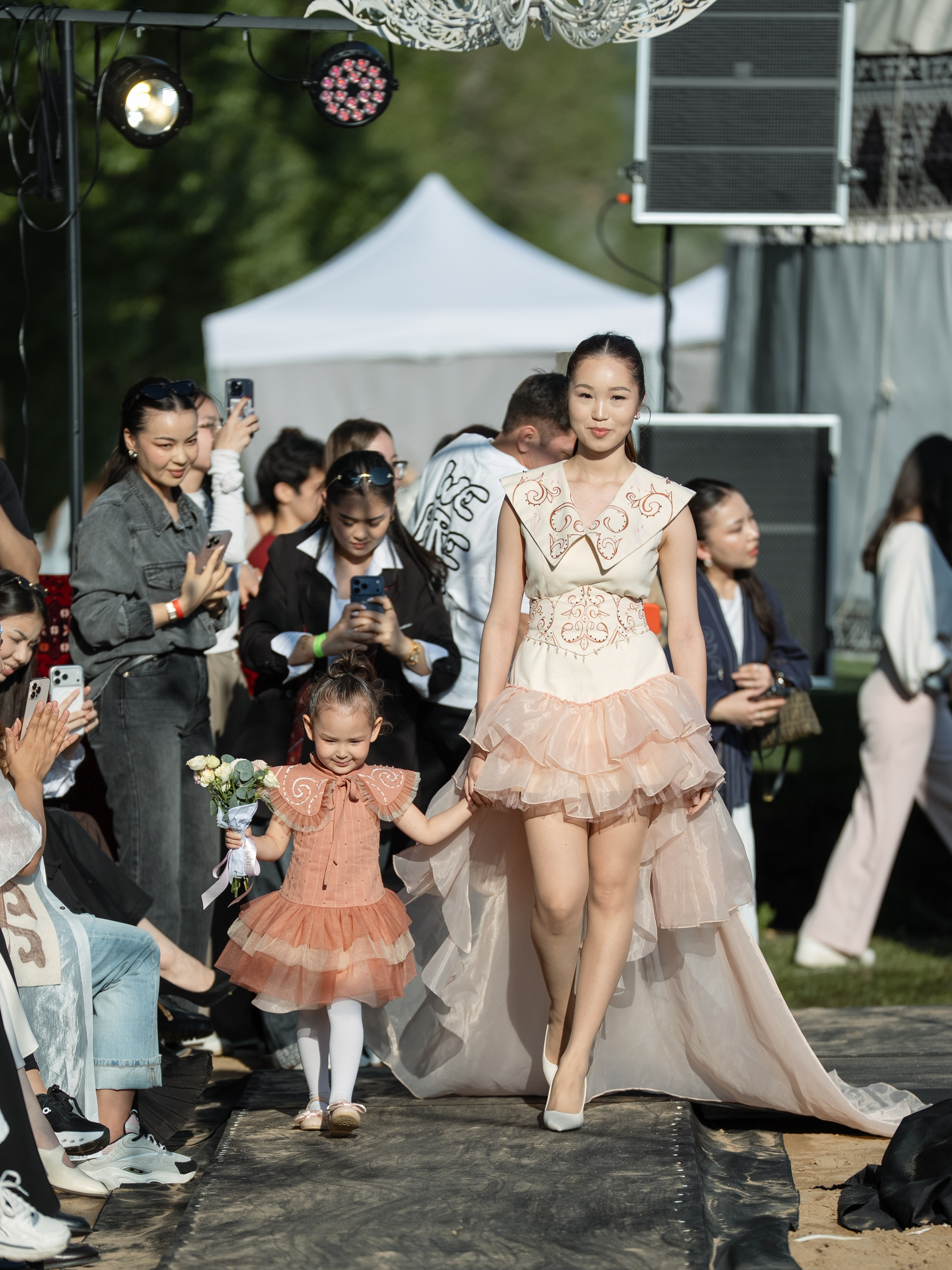 Brand Darideiya. Сайт Алматинского НЮ АРТ, будуар и фэшн фотографа Дениса Карпенко