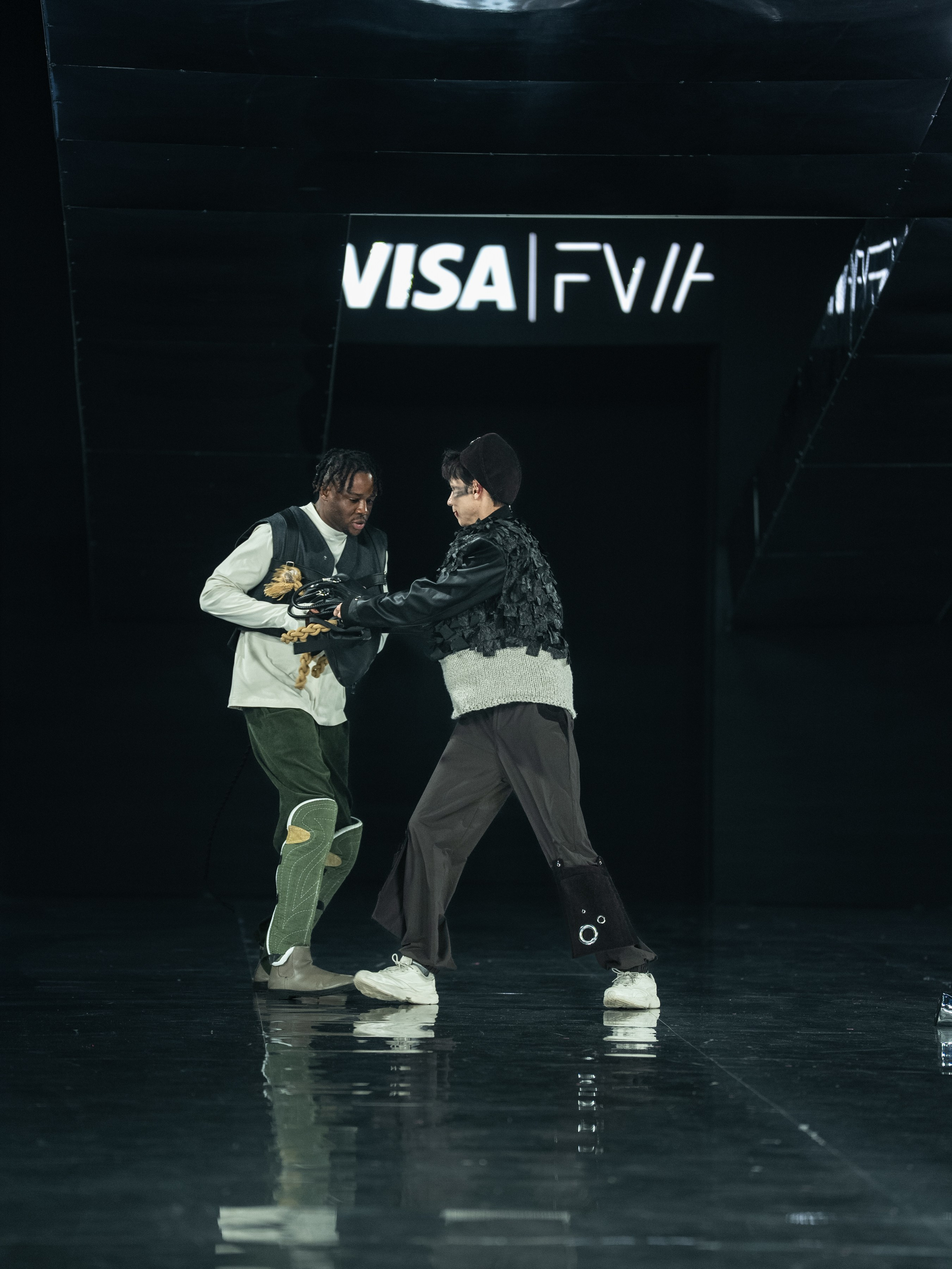 Visa Fashion Week Almaty Pre-Fall 2026 GAZHAIYIP. Сайт Алматинского НЮ АРТ, будуар и фэшн фотографа Дениса Карпенко