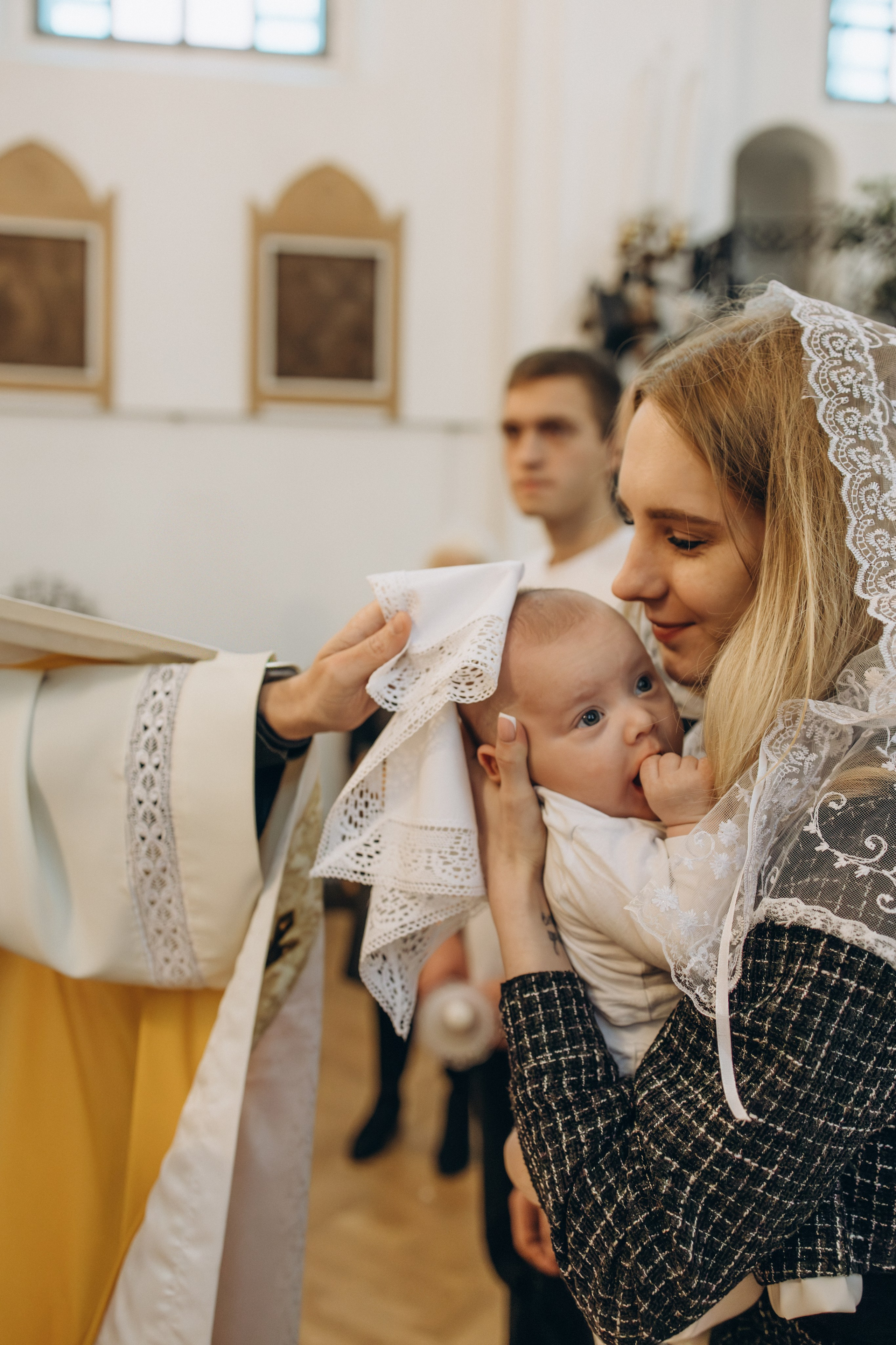 Крещение в католическом храме. Семейный фотограф в Минске — Алина Тиханович