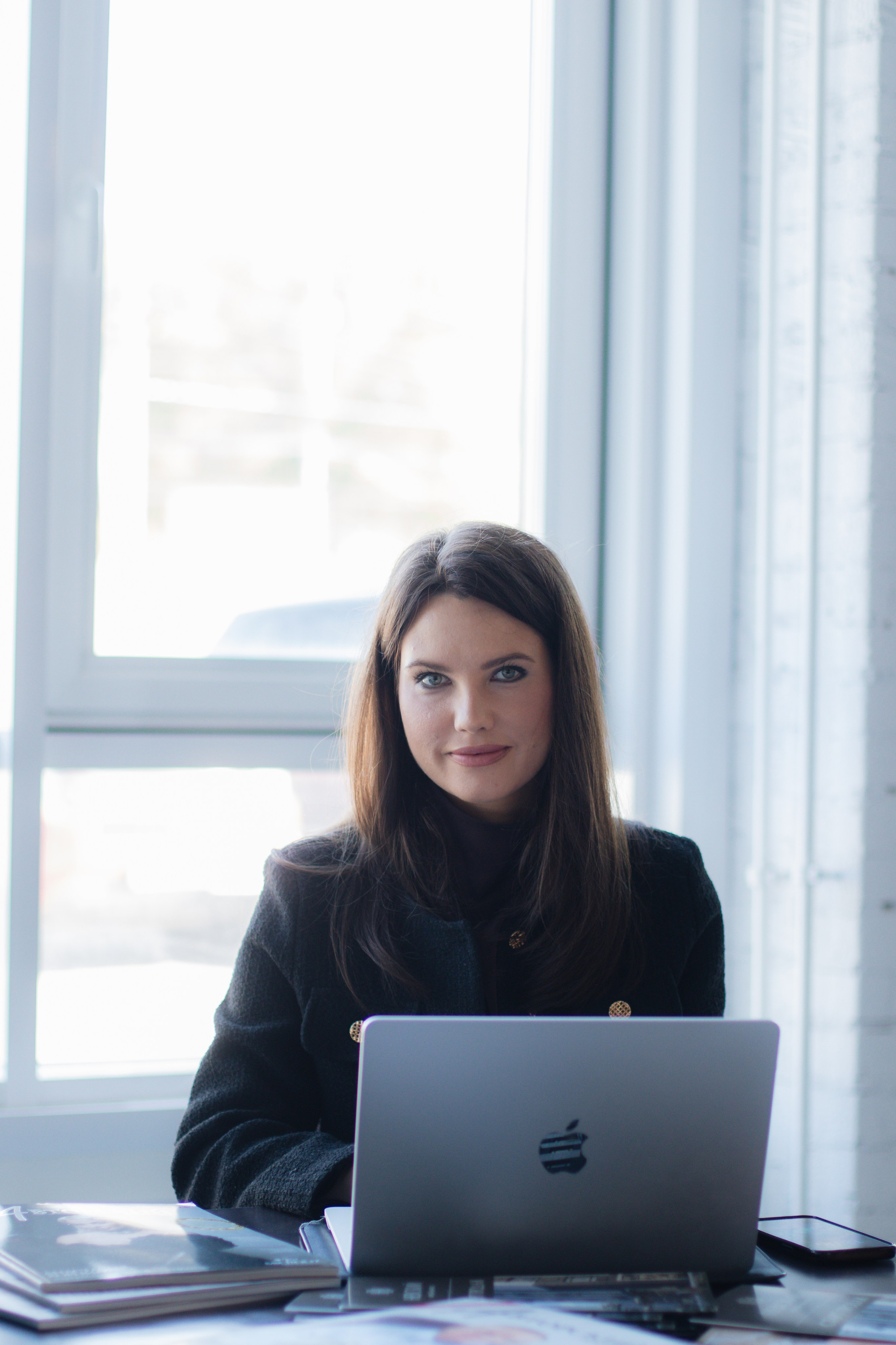 Бизнес завтрак, бизнес встреча. Индивидуальный фотограф Новосибирск Настя