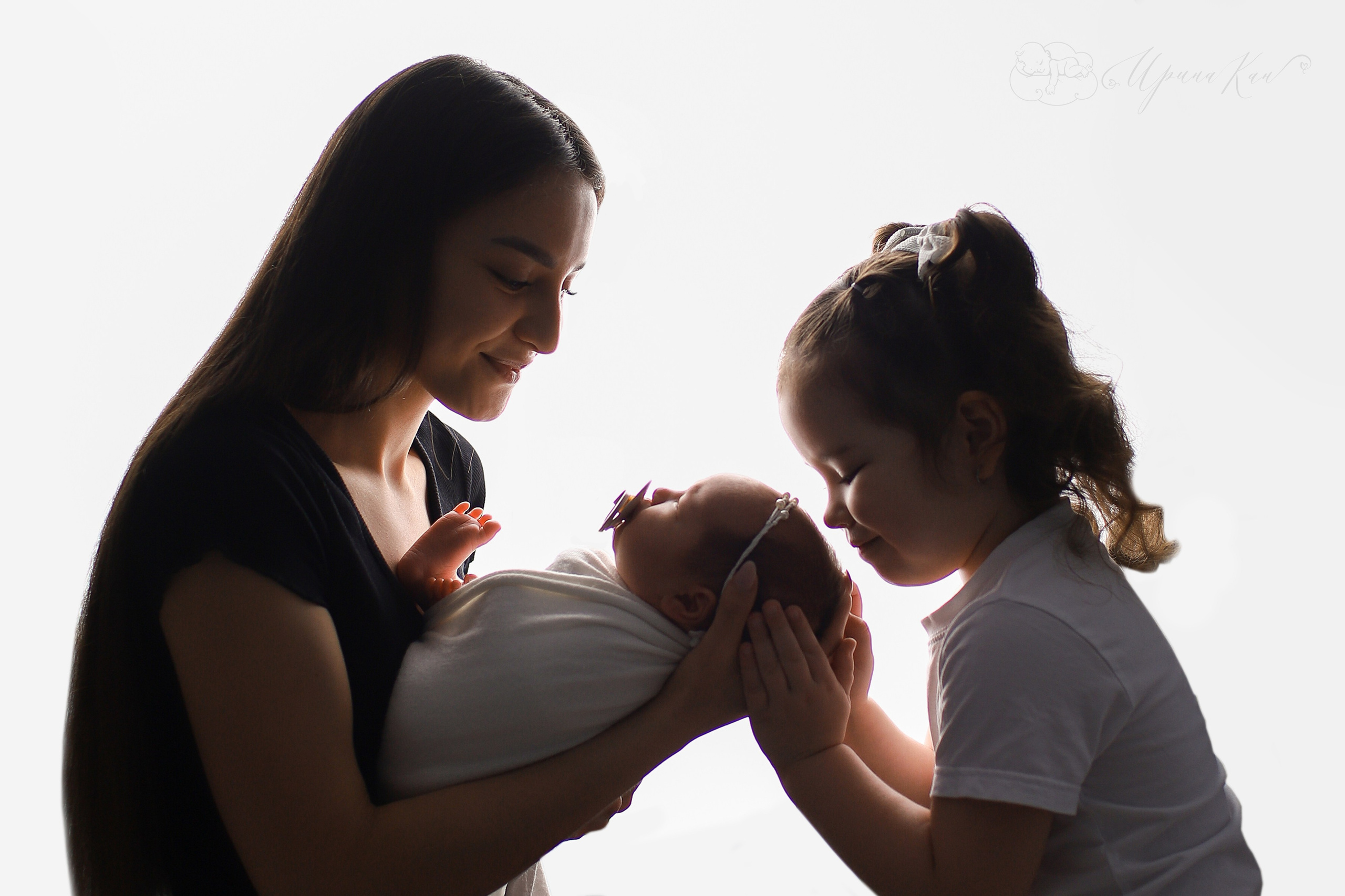 Новорожденная фотосессия для девочек. Ирина Кан Фотограф новорожденных в Екатеринбурге
