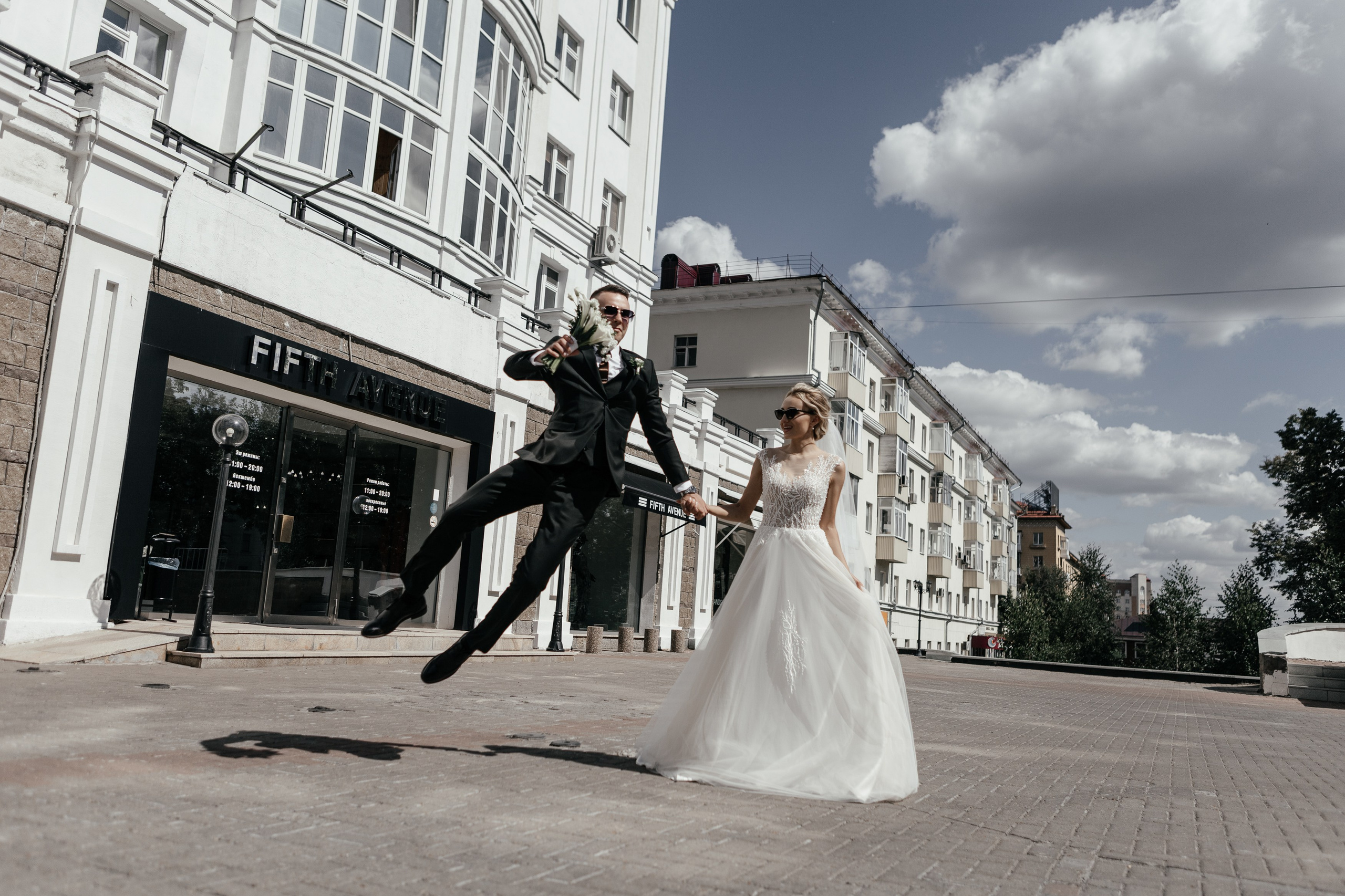 Свадебный фотограф Уфа — Руслан ГабдлисламовЖивые эмоции, красивые кадры, воспоминания на всю жизнь.Работаю по всей Республике Башкортоста. Свадебный фотограф Уфа Руслан Габдлисламов