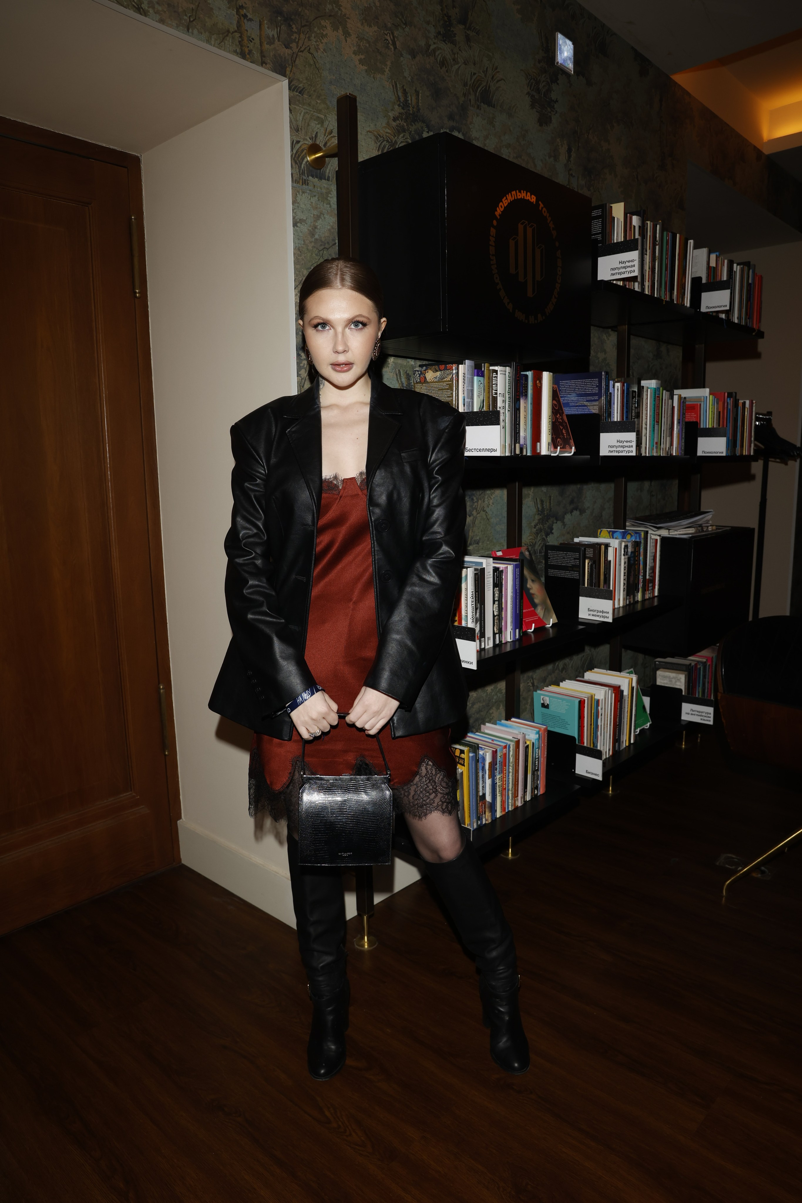 НА ЛЬДУ. Nikolskayasecular