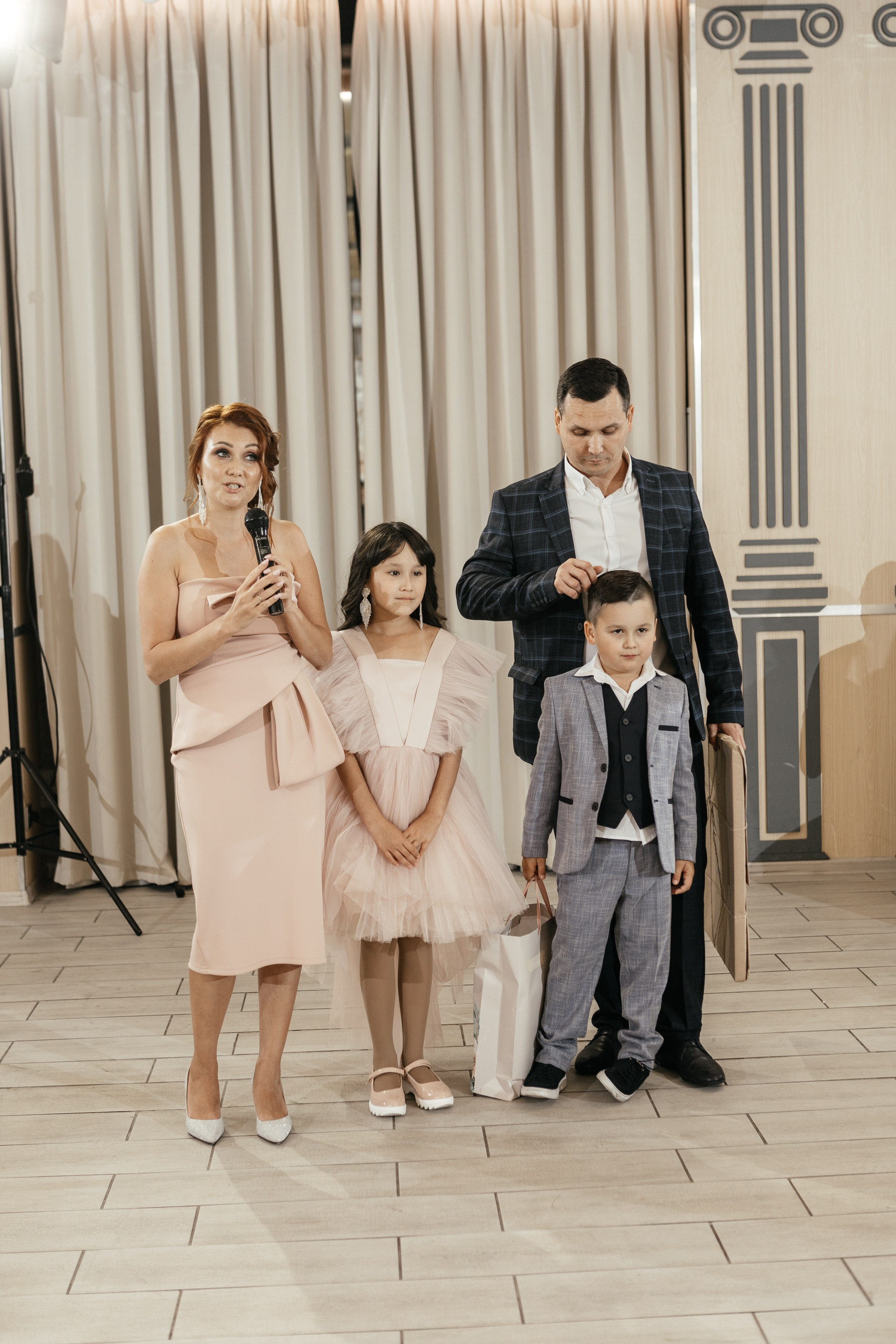 Свадебный фотограф Уфа — Руслан ГабдлисламовЖивые эмоции, красивые кадры, воспоминания на всю жизнь.Работаю по всей Республике Башкортоста. Свадебный фотограф Уфа Руслан Габдлисламов