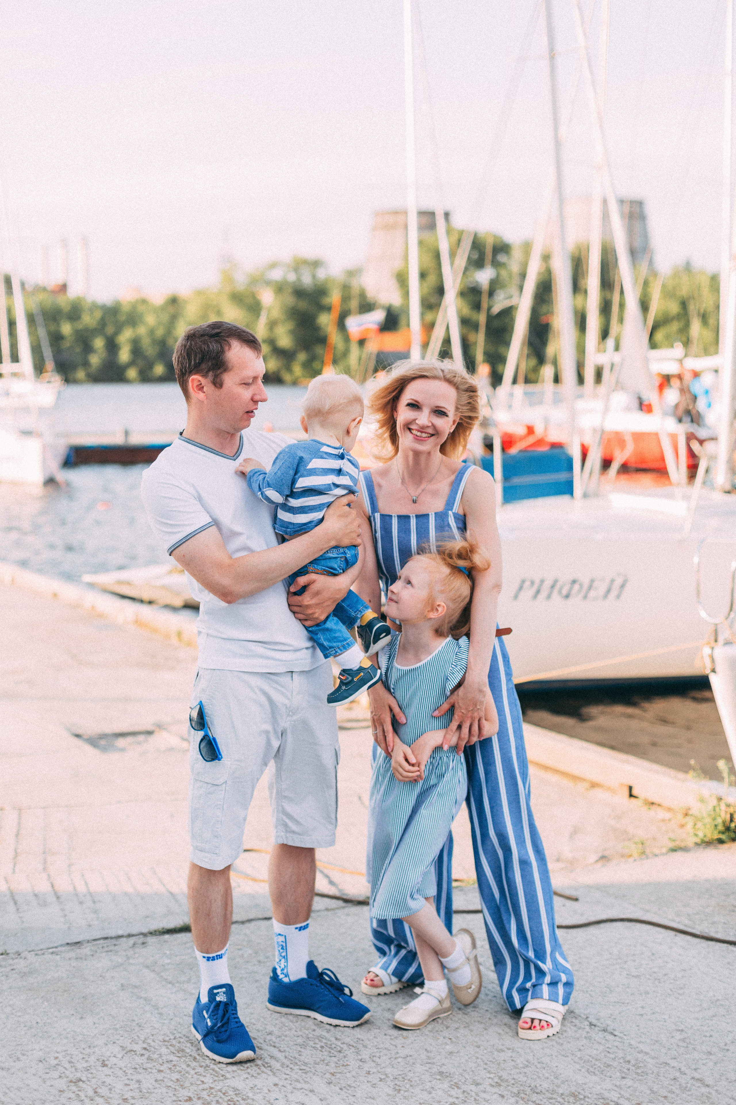 Семейная фотосессия в морском стиле. Свадебный и семейный фотограф Ксения Шекк Екатеринбург