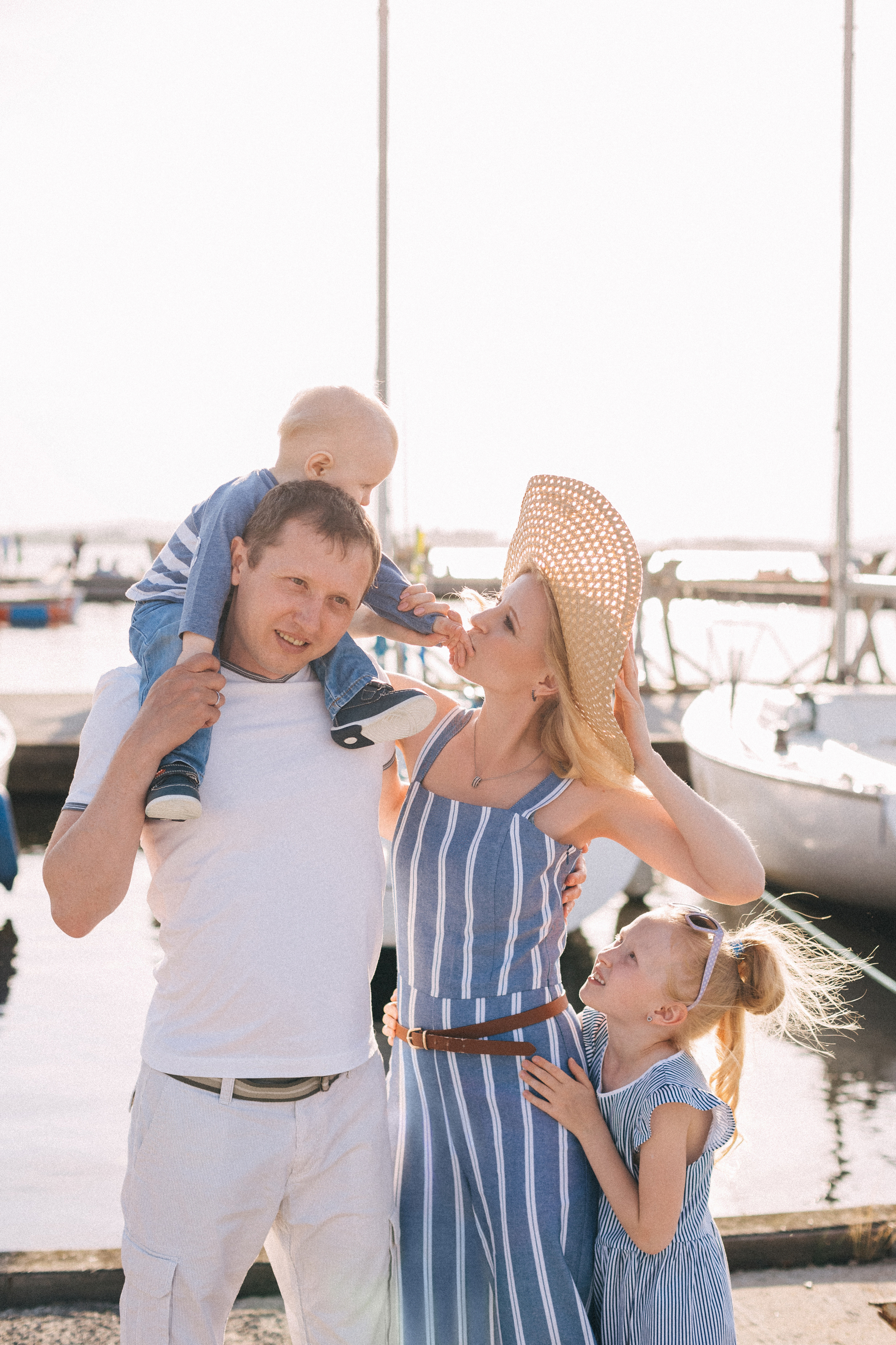 Семейная фотосессия в морском стиле. Свадебный и семейный фотограф Ксения Шекк Екатеринбург