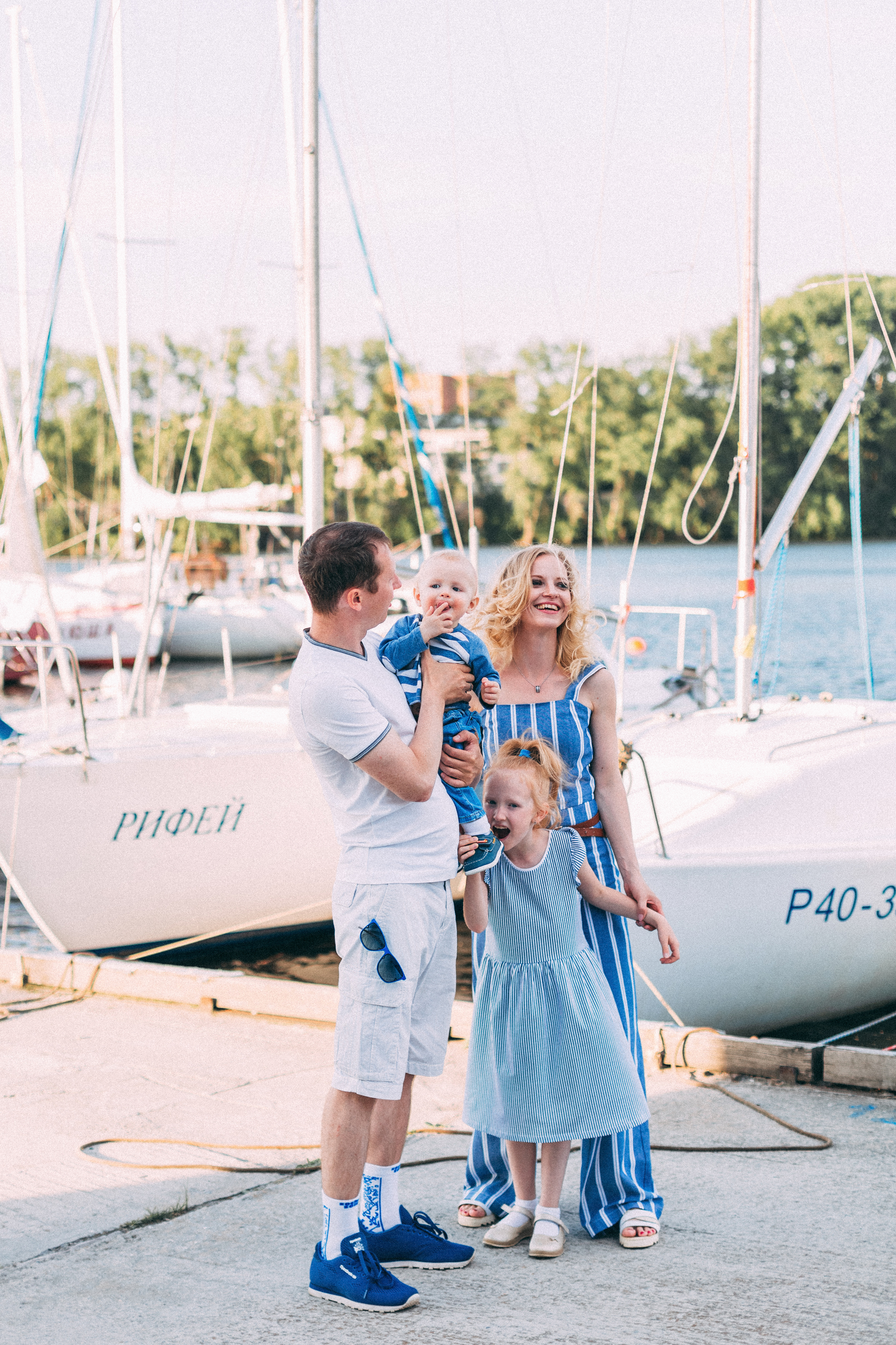 Семейная фотосессия в морском стиле. Свадебный и семейный фотограф Ксения Шекк Екатеринбург