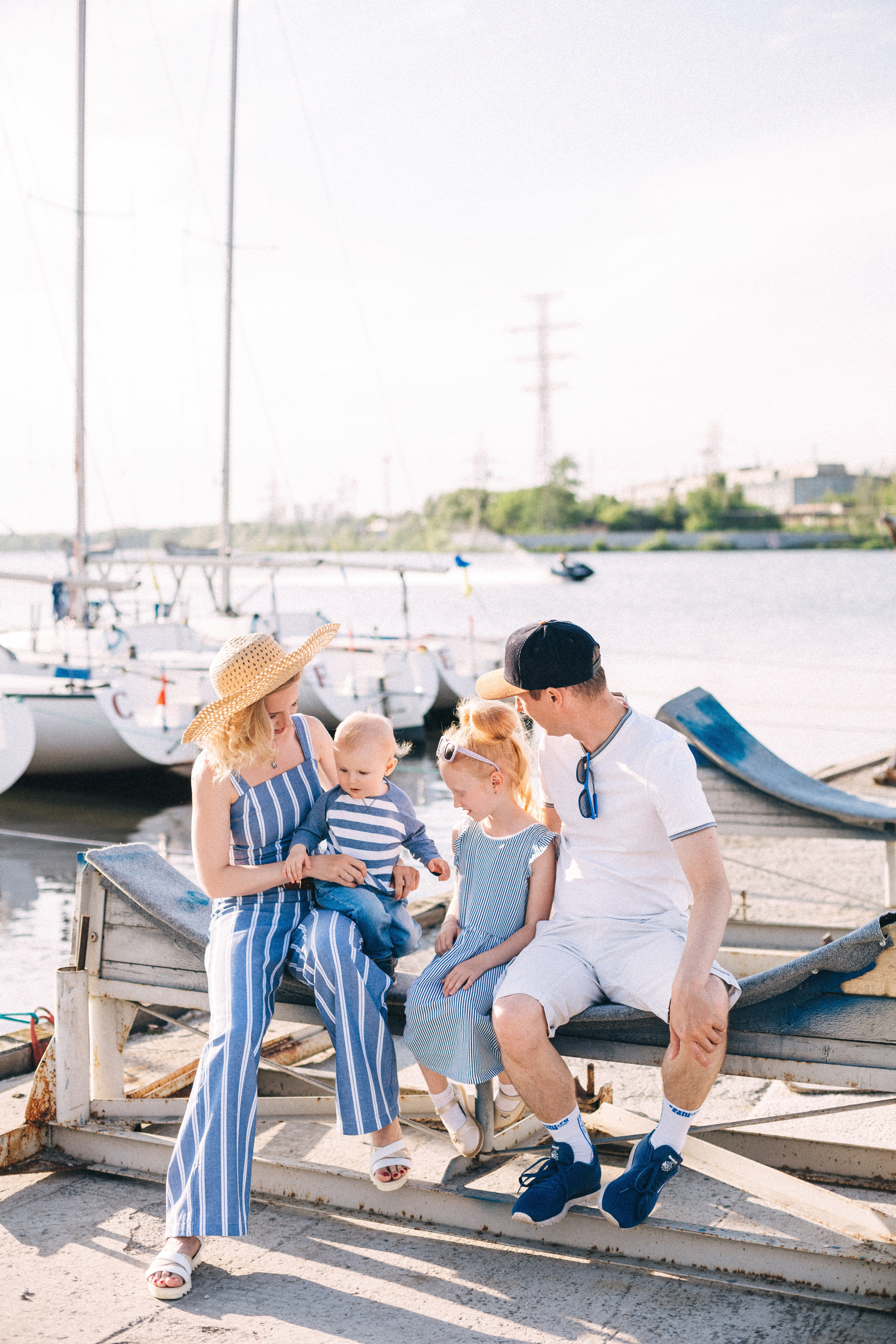 Семейная фотосессия в морском стиле. Свадебный и семейный фотограф Ксения Шекк Екатеринбург