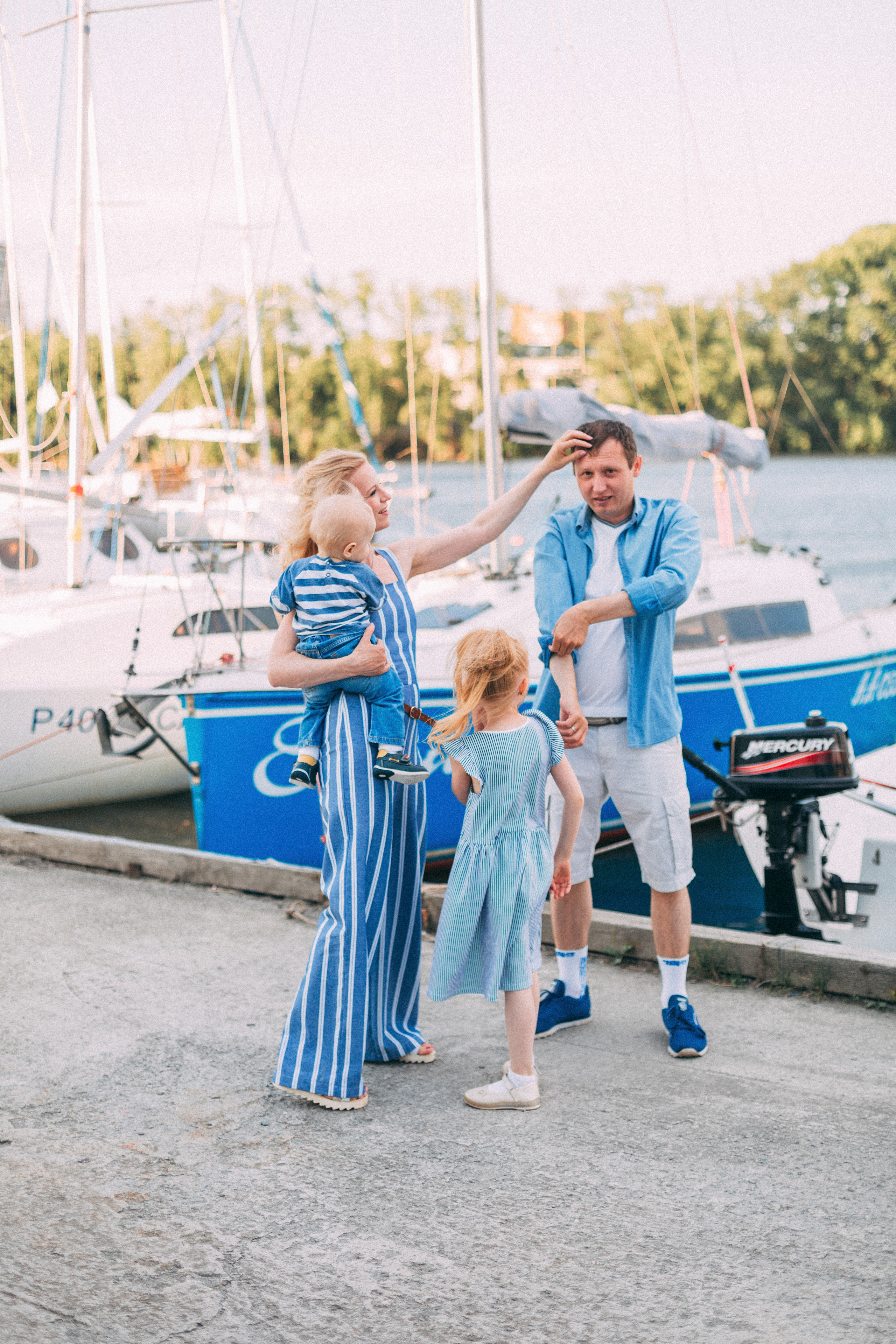 Семейная фотосессия в морском стиле. Свадебный и семейный фотограф Ксения Шекк Екатеринбург