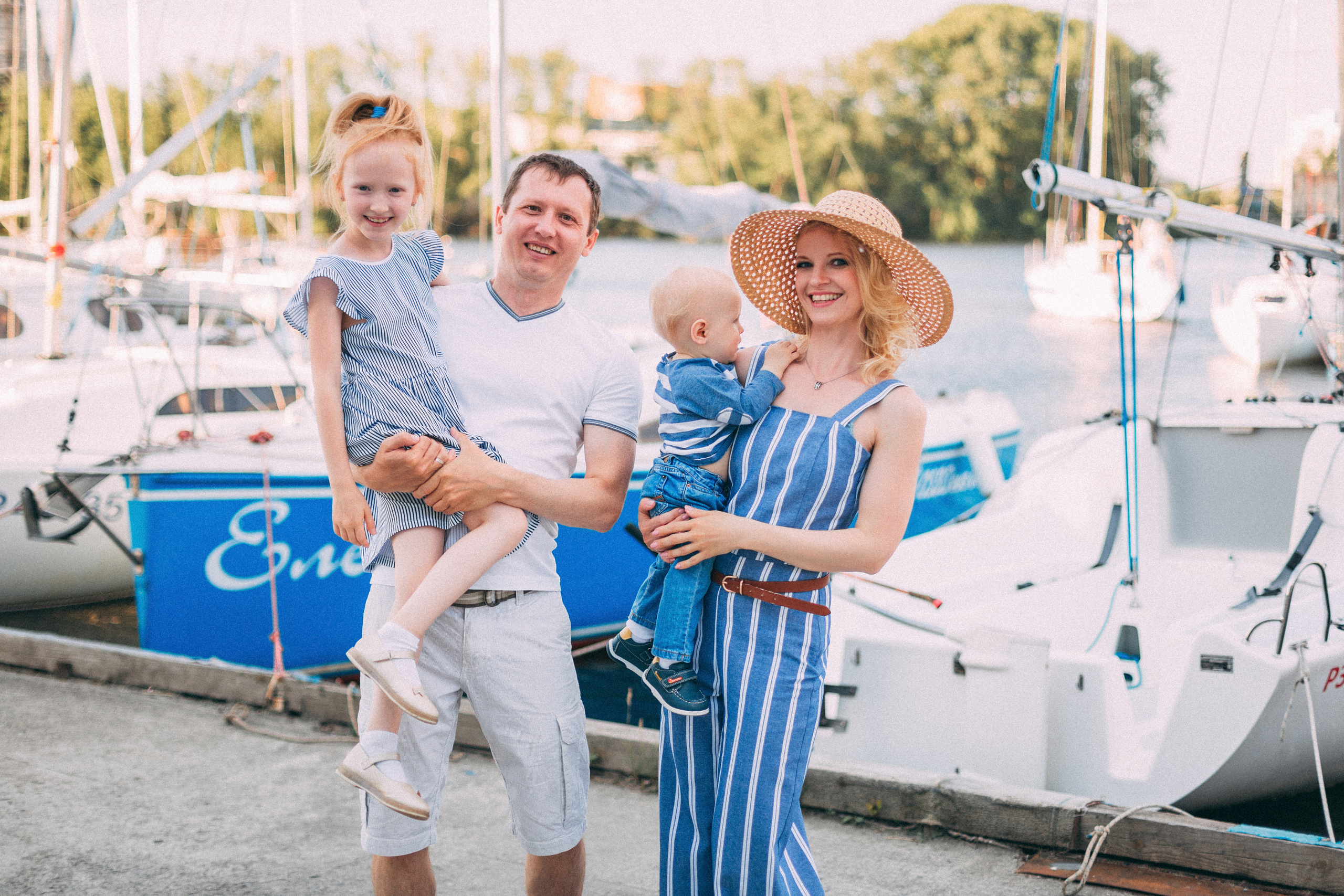 Семейная фотосессия в морском стиле. Свадебный и семейный фотограф Ксения Шекк Екатеринбург