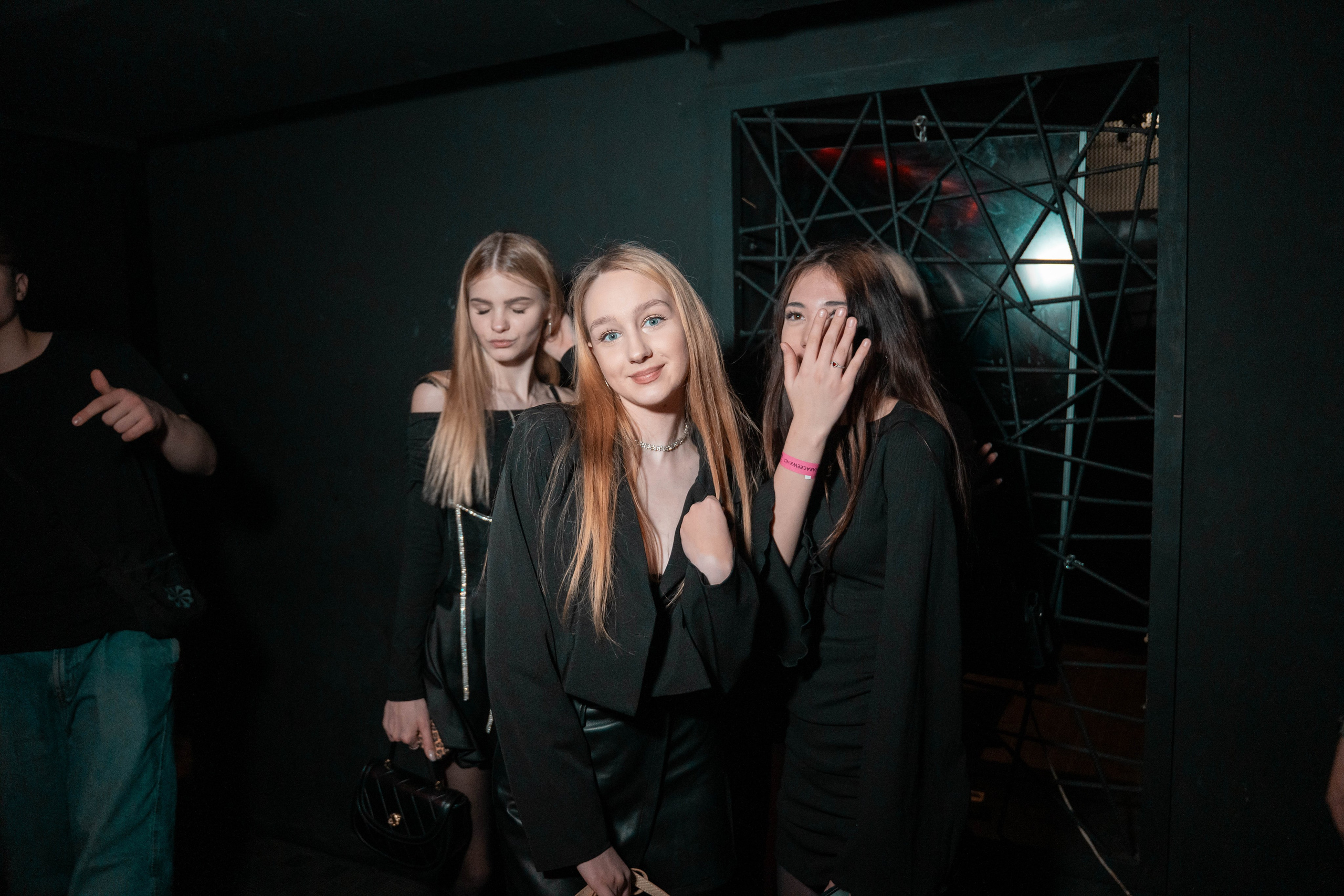 ZHARA & ZIP| ПАША ТЕХНИК. ZHARA CREW