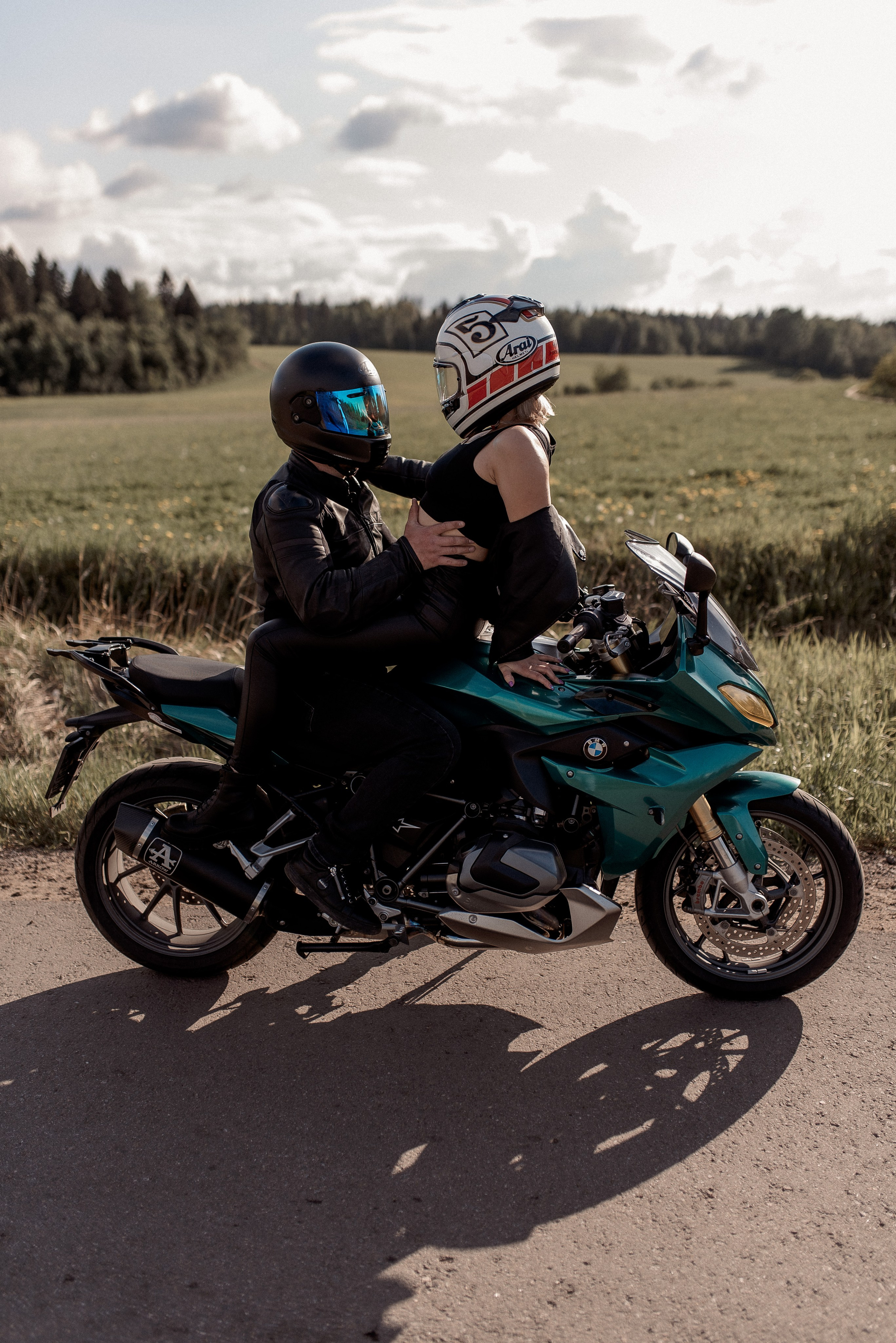 Марина и Женя. Мотоцикл. Lovestory. Семейный фотограф в Москве Екатерина Север