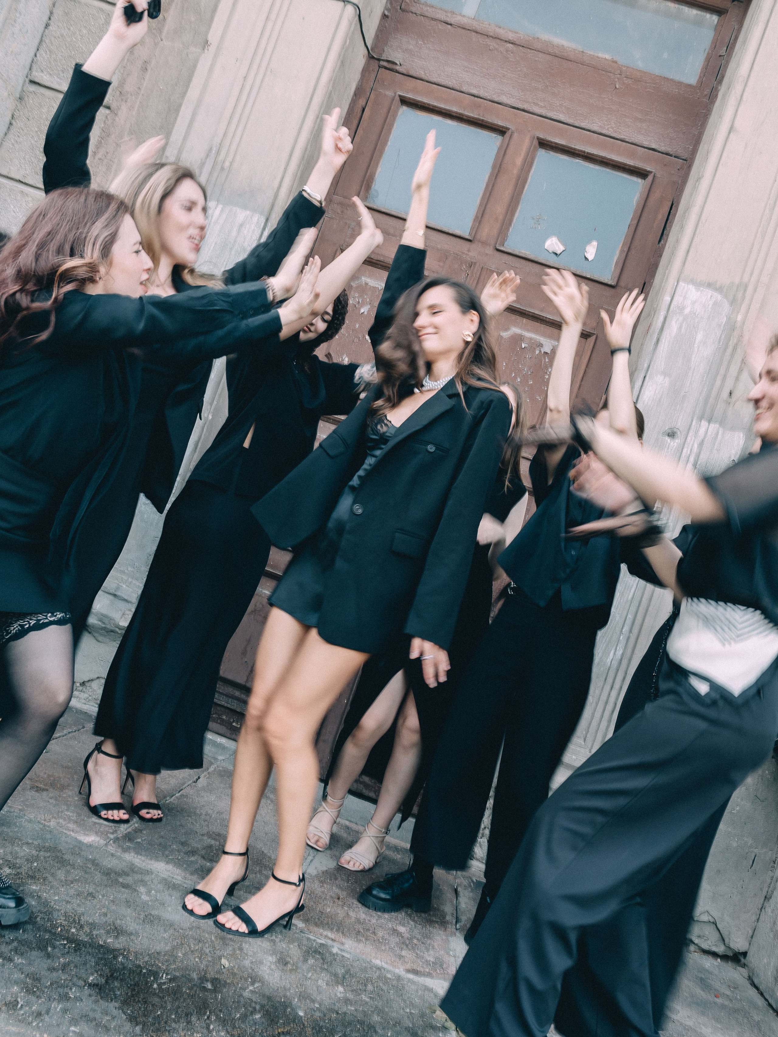 Девичник в чёрном. Фотограф в Екатеринбурге Яна Круташова