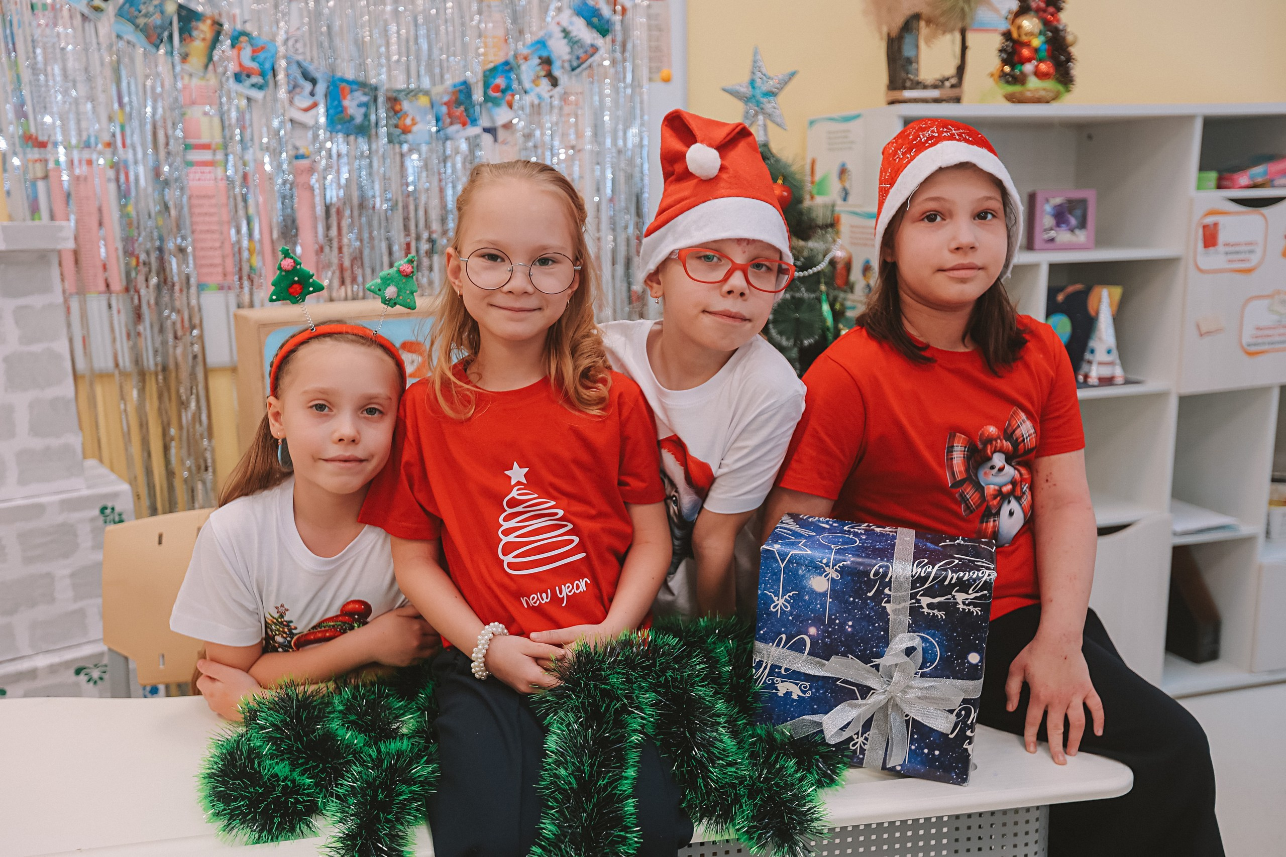 Новогодняя в школе 2 класс. Семейный фотограф Тюмень, фотограф на роды Салмина Мария