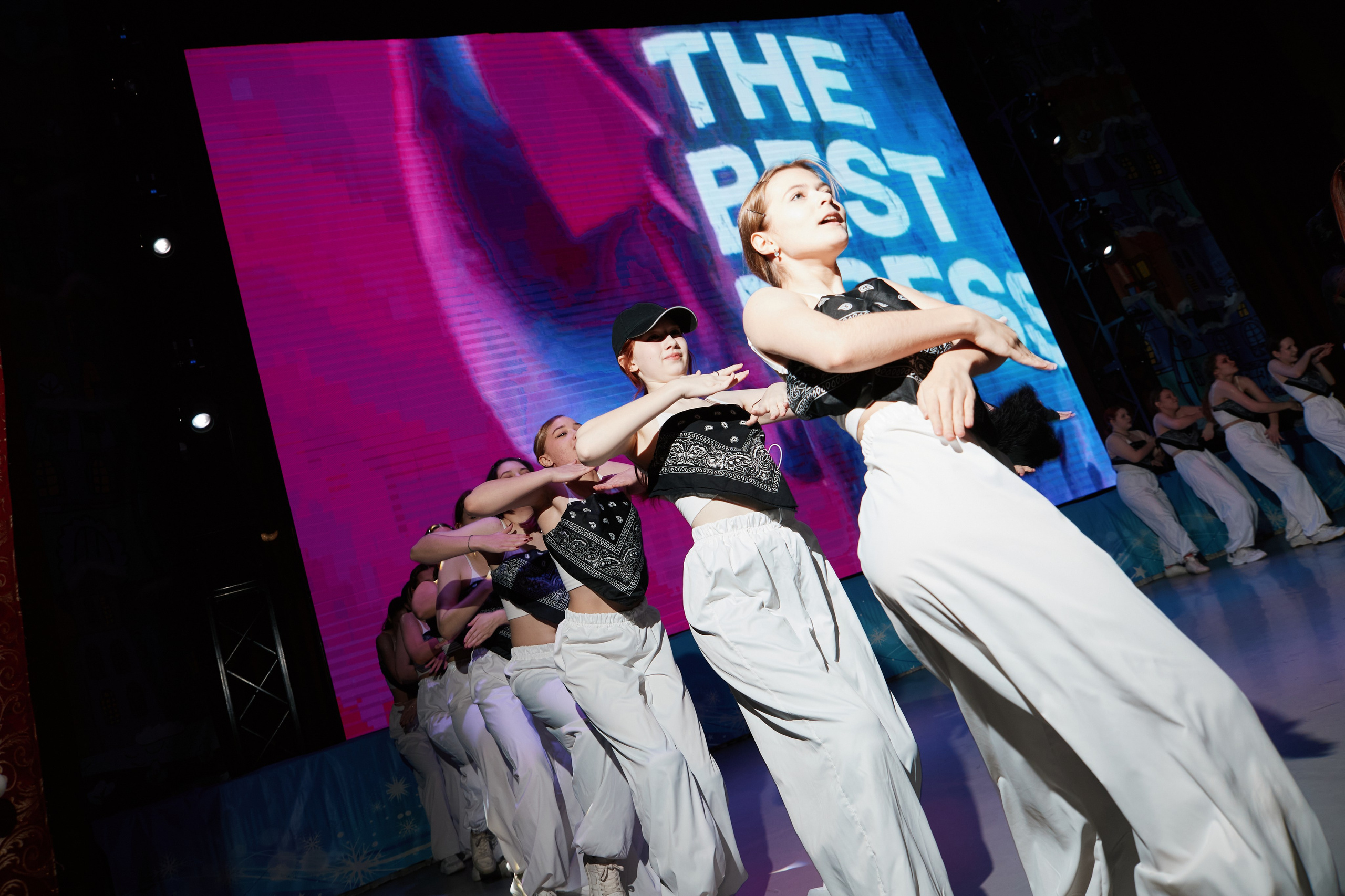 WAY ON Отчетный концерт. Фотограф и видеограф в Кургане Леонид Корнильев