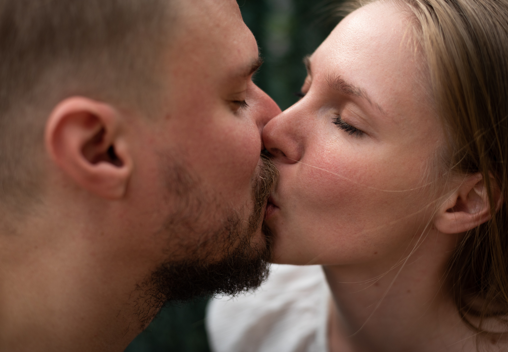 Любовь в полях. Портретный фотограф Белград Матвей Кармаков