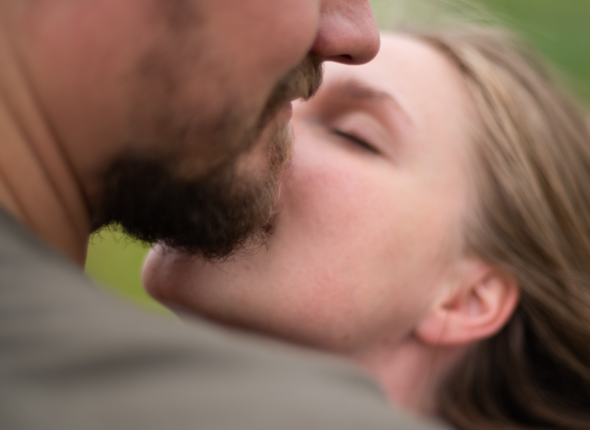 Любовь в полях. Портретный фотограф Белград Матвей Кармаков