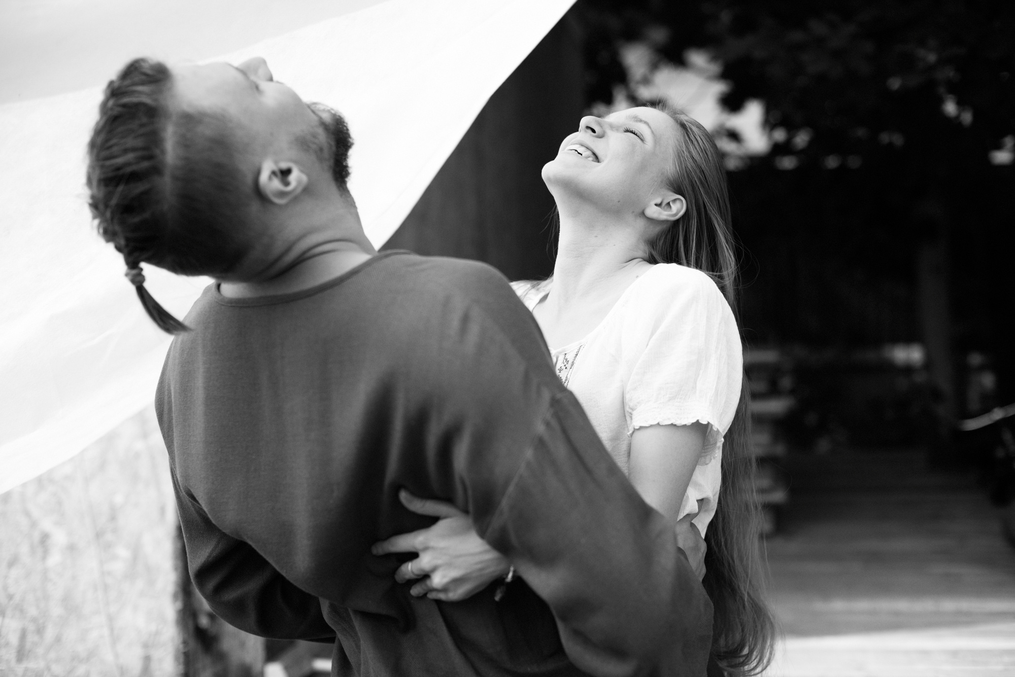 Любовь в полях. Портретный фотограф Белград Матвей Кармаков