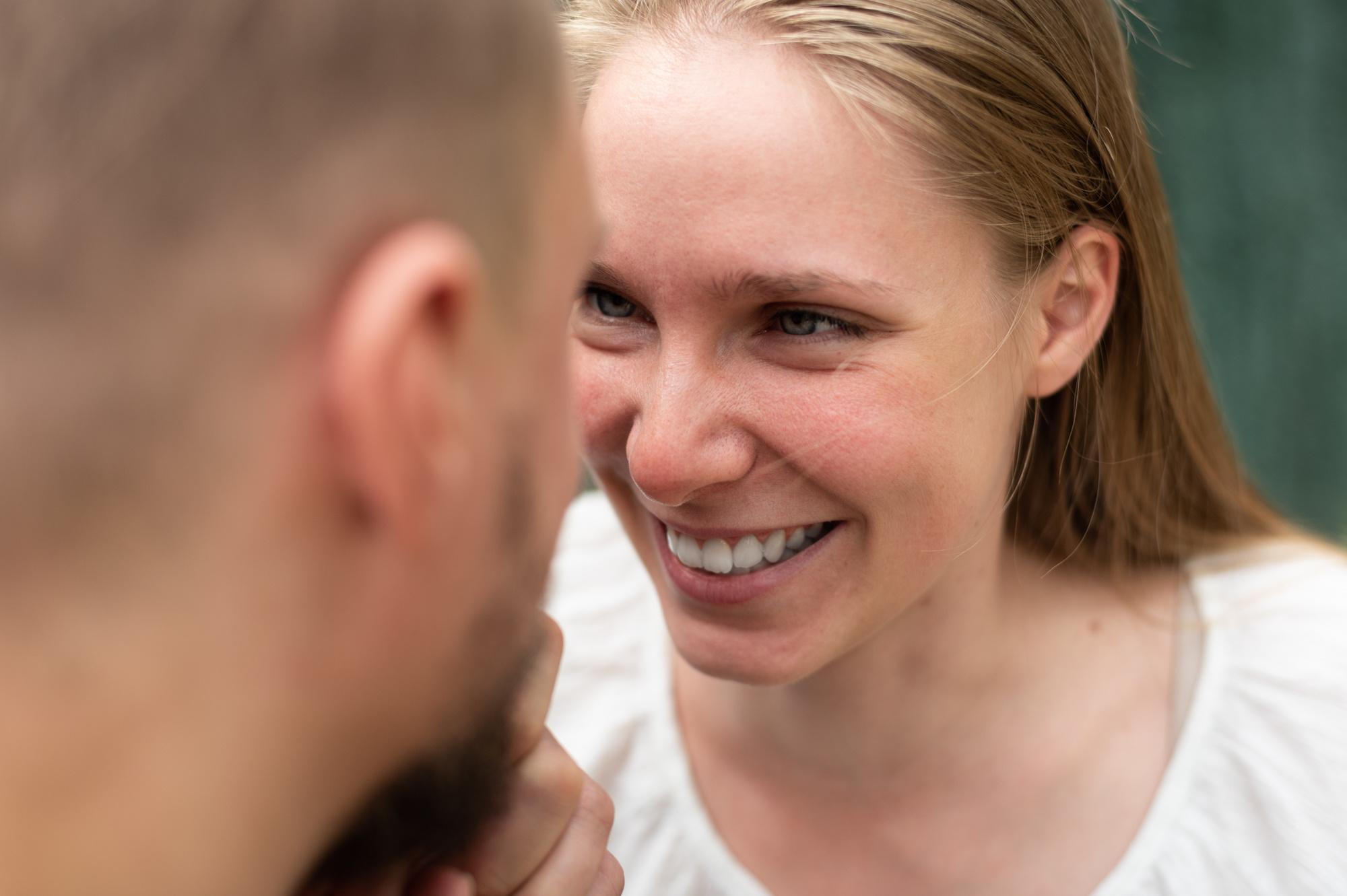 Любовь в полях. Портретный фотограф Белград Матвей Кармаков