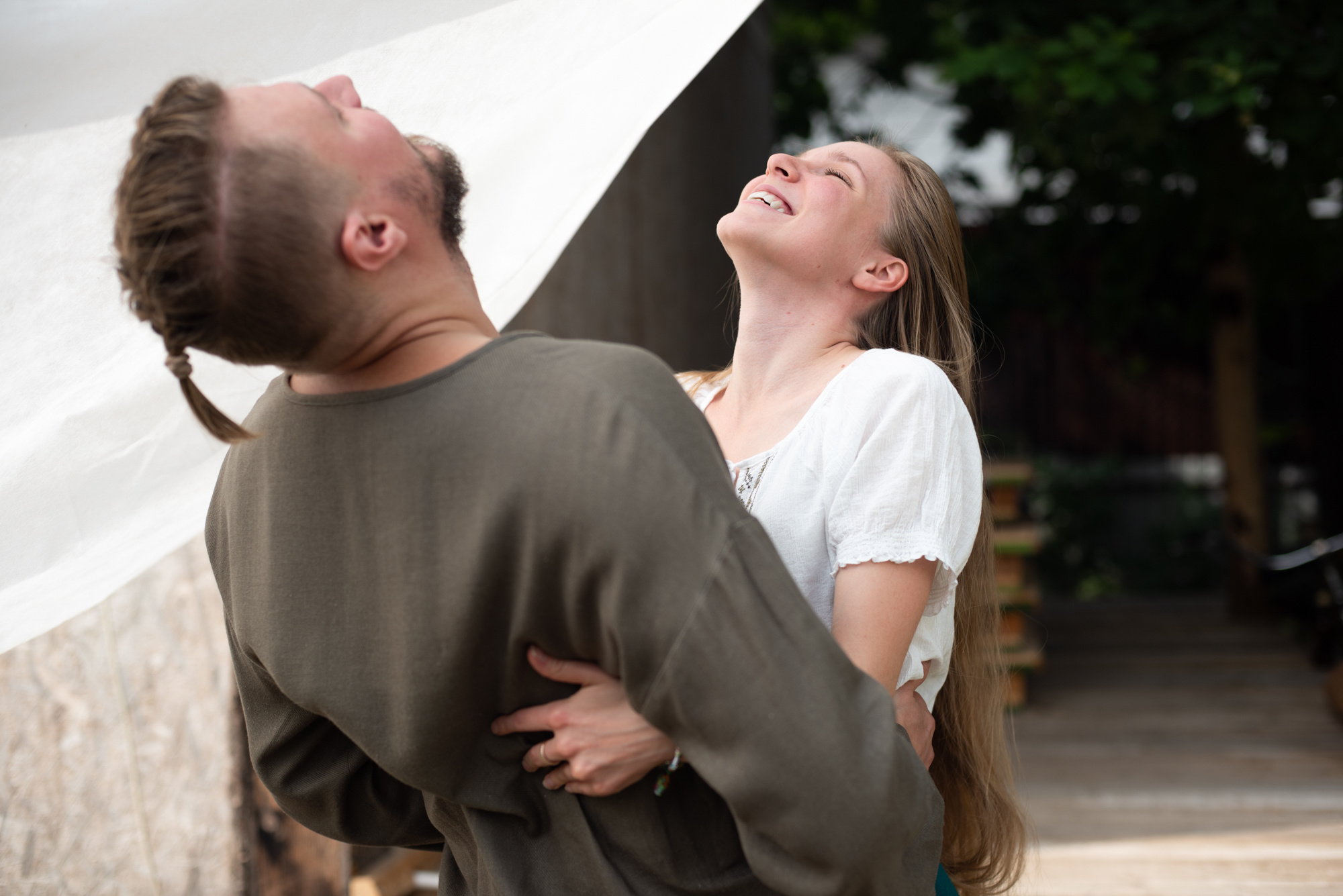 Любовь в полях. Портретный фотограф Белград Матвей Кармаков