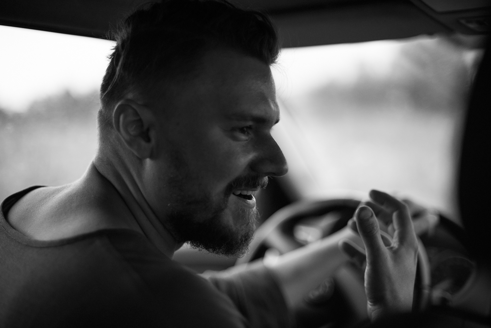 Любовь в полях. Портретный фотограф Белград Матвей Кармаков