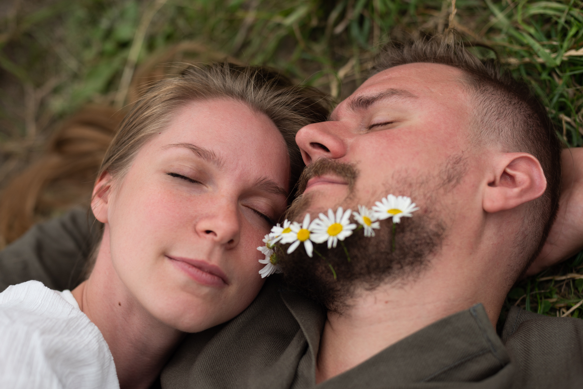 Любовь в полях. Портретный фотограф Белград Матвей Кармаков