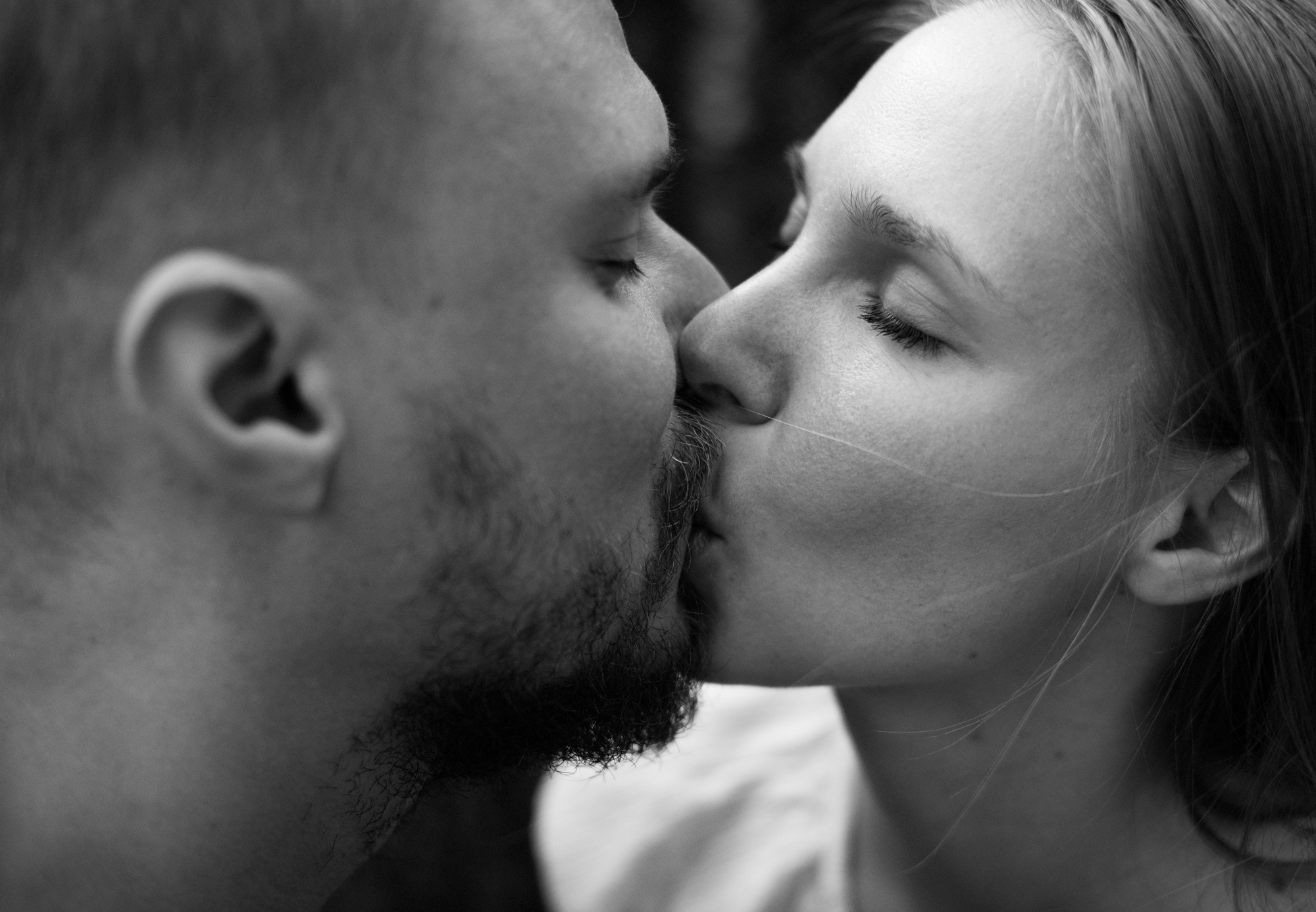 Любовь в полях. Портретный фотограф Белград Матвей Кармаков