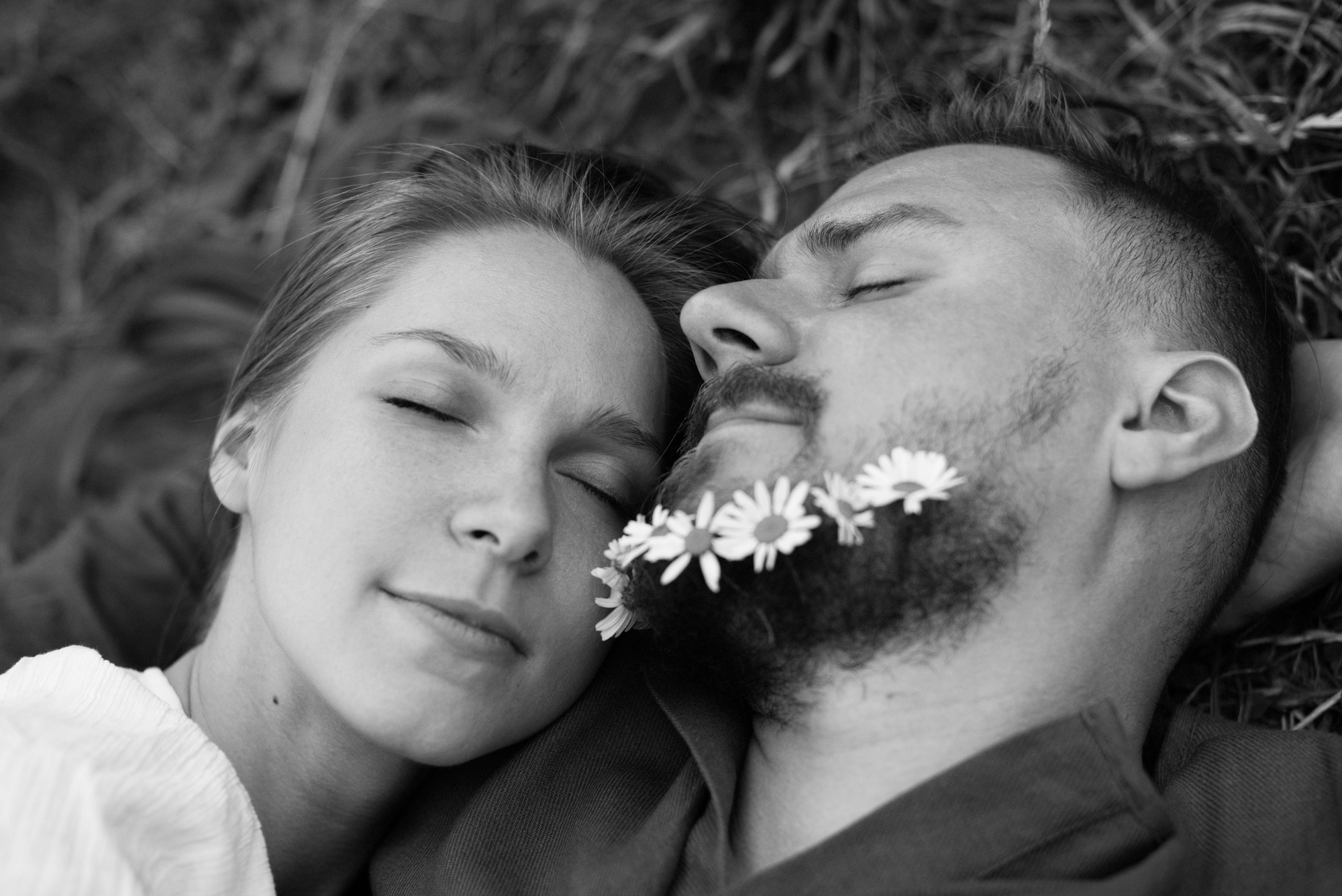 Любовь в полях. Портретный фотограф Белград Матвей Кармаков