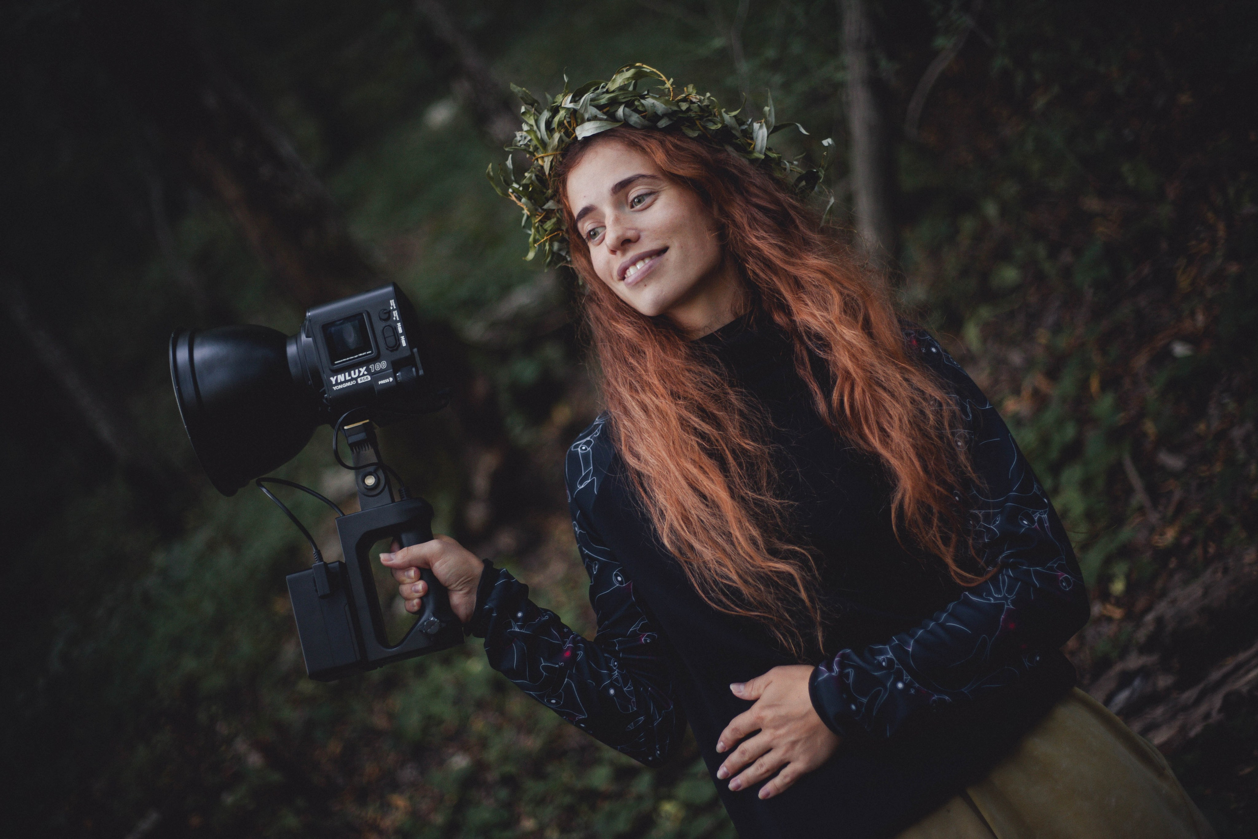 Клип. Уличный фотограф Города N