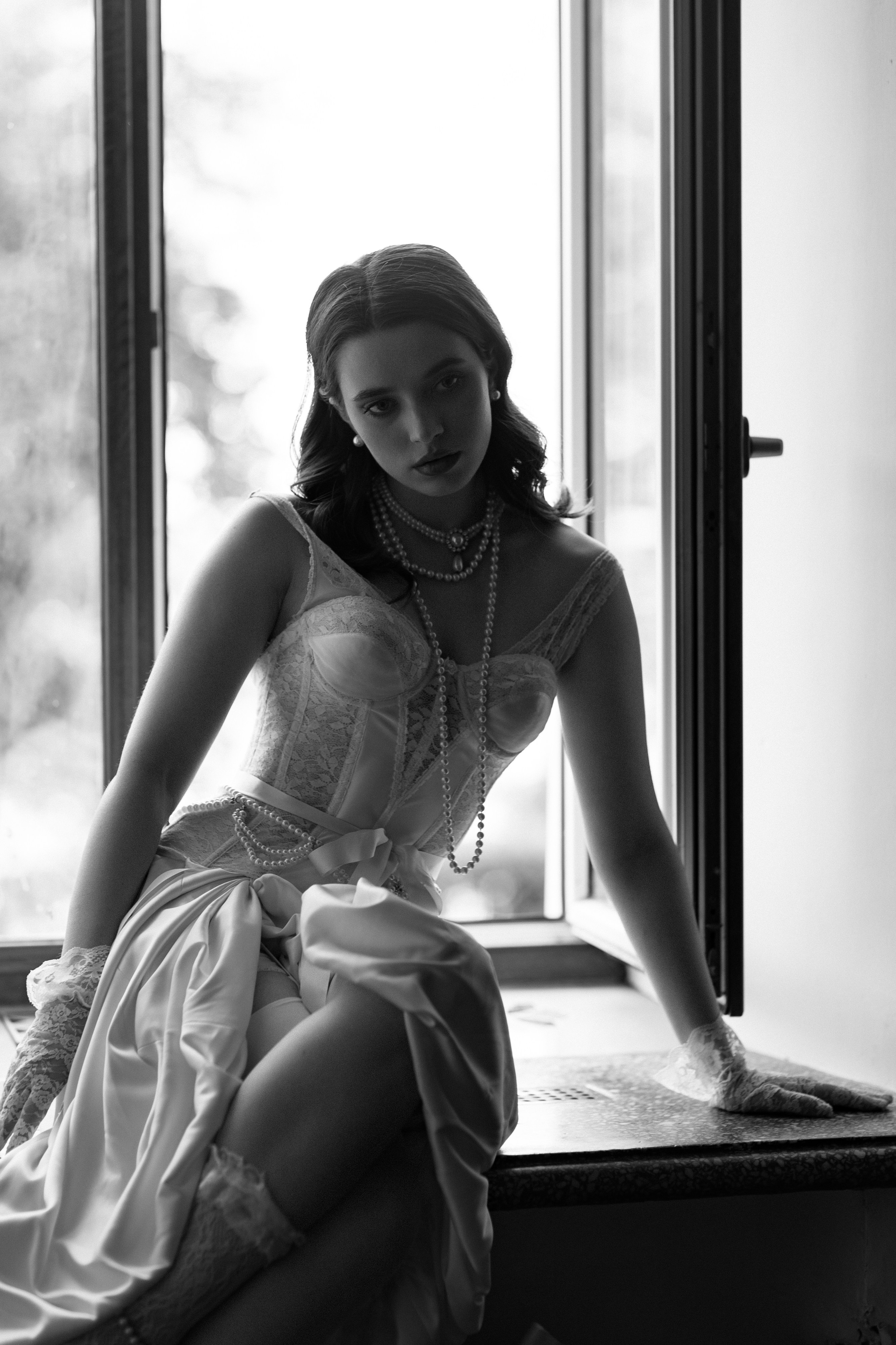 Свадебная фотосессия в квартире-студии. Свадебный фотограф в Москве Мария Крош