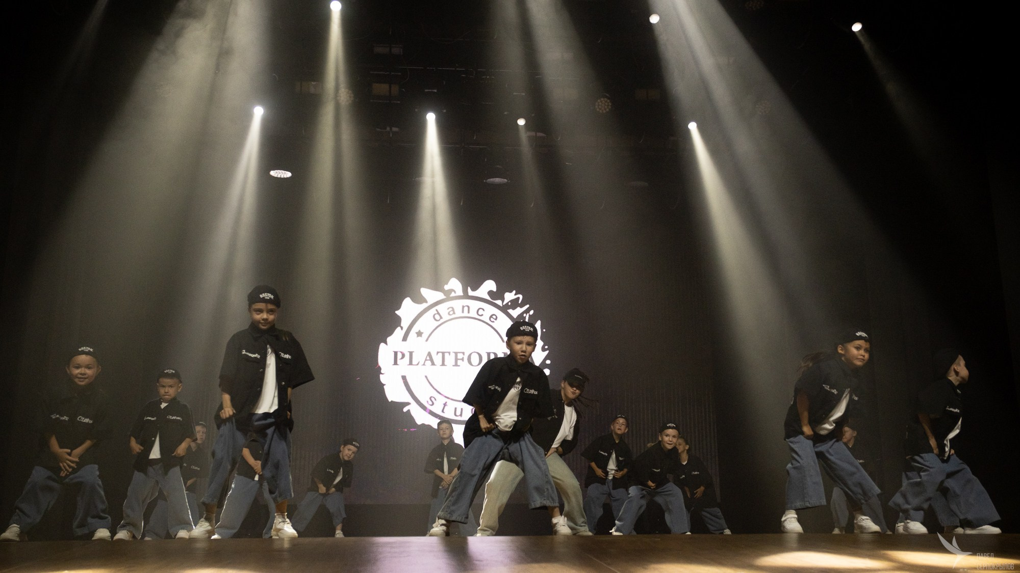 Отчетный концерт студии танцев PLATFORMA. Репортажный фотограф в Казани Павел Серпокрылов