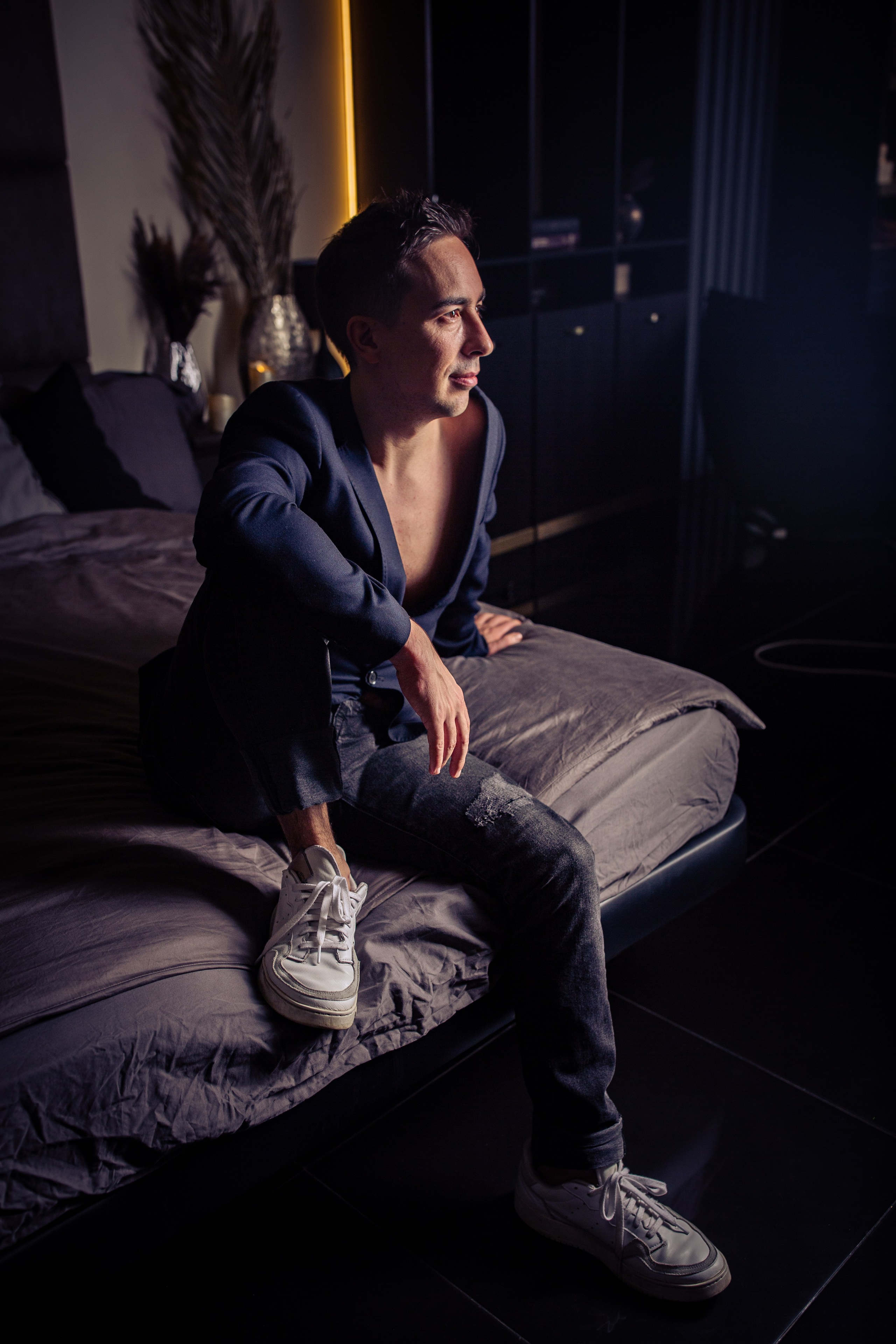 Мужской портрет. Контент фотограф для экспертов в соцсетях Алена Собора Москва