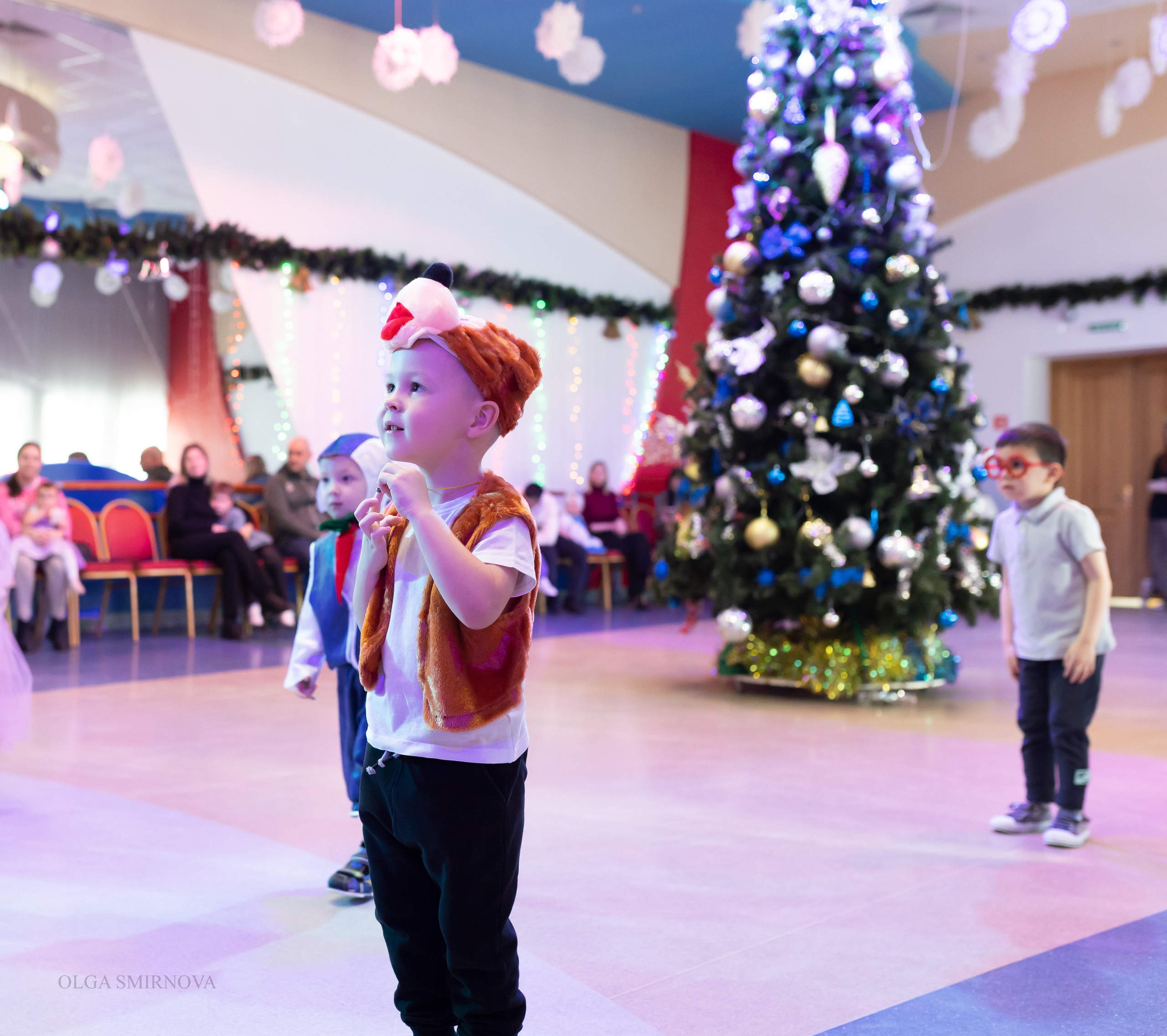 Утренник в ДОФ 04.01.25. Ольга Смирнова юрист, фотограф