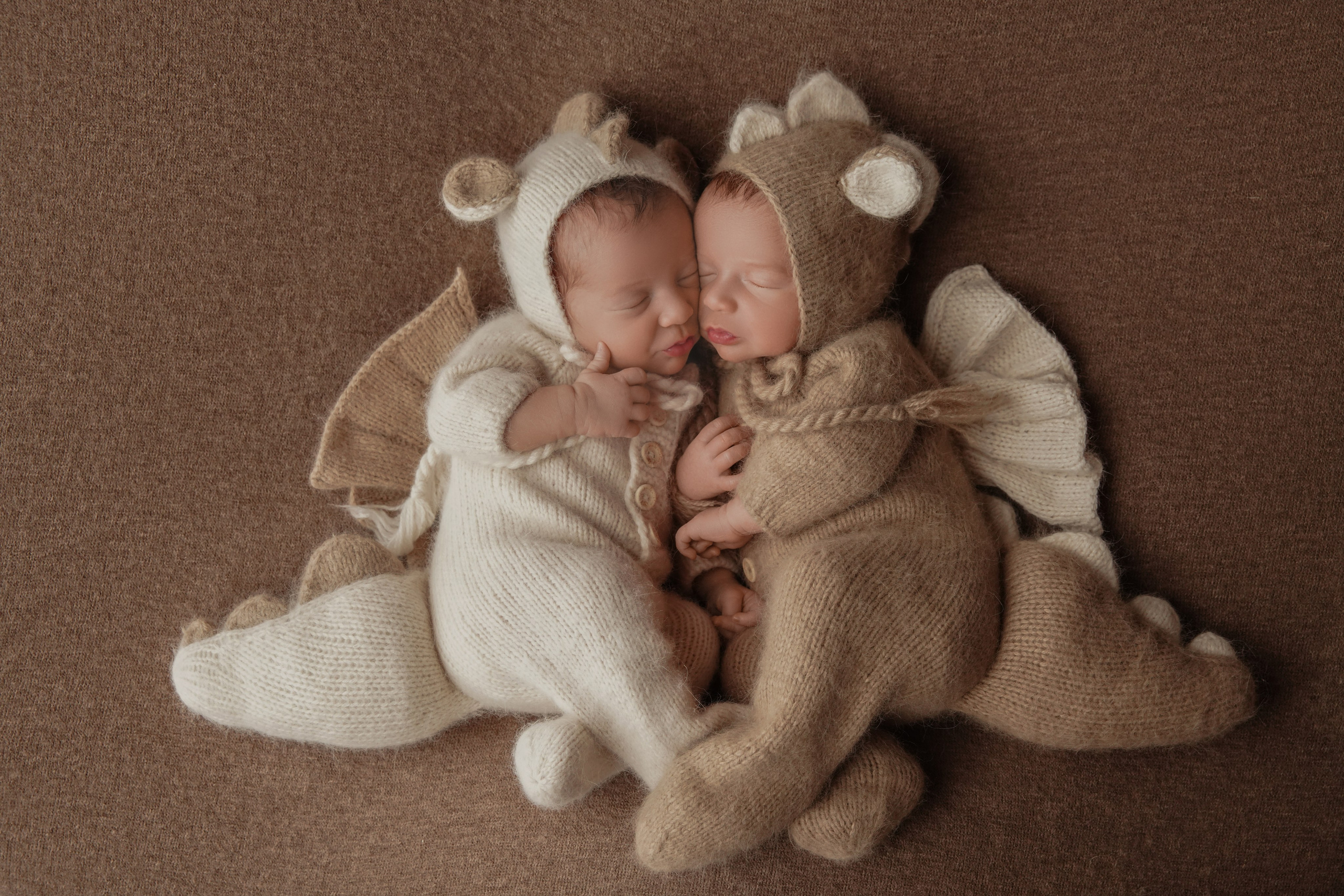 Мальчики. Фотограф новорожденных. Семейный и детский фотограф в городе Сургуте