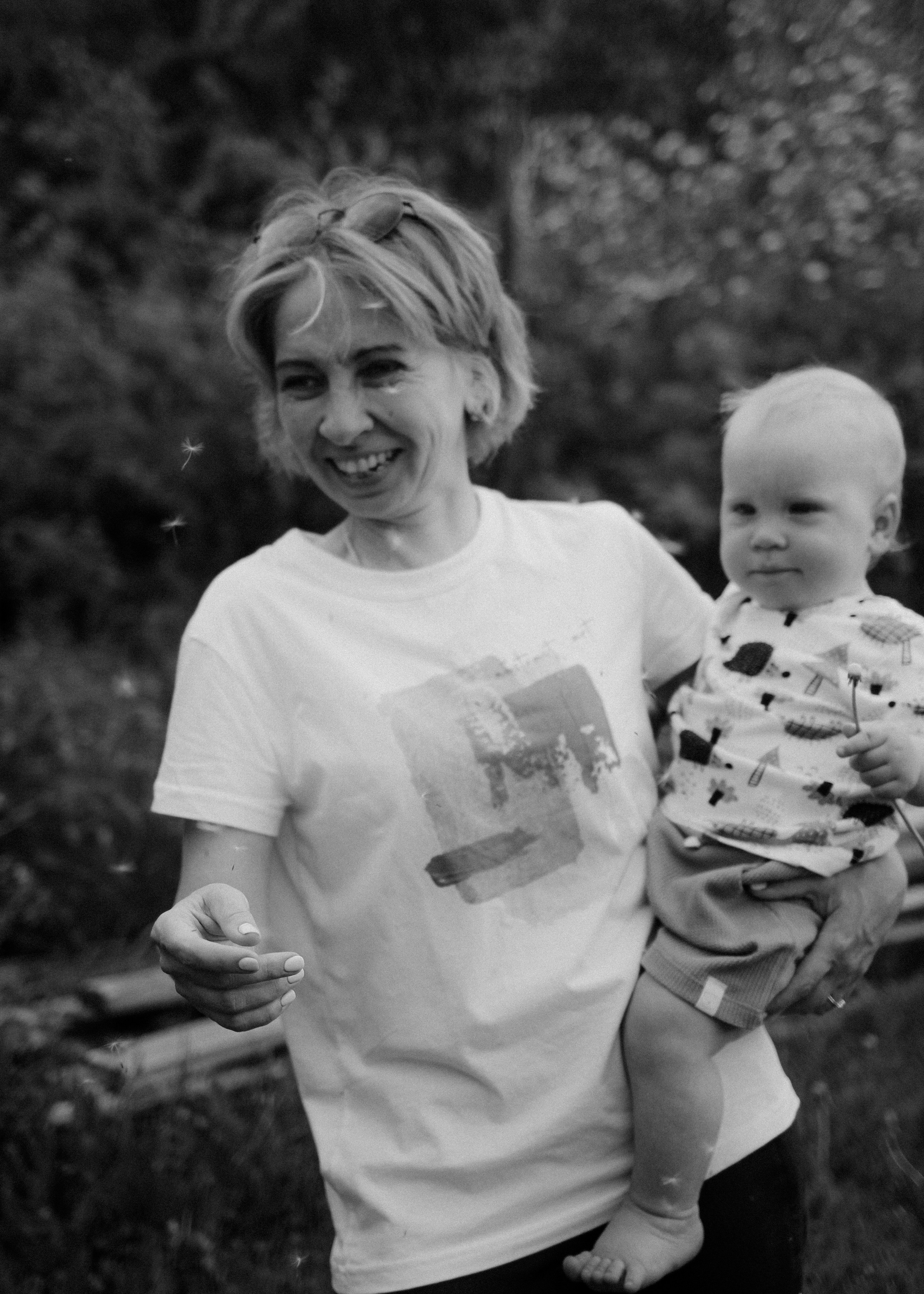 Бабушка Ира, мама Даша и маленький Ваня. Александра Крашевская. Портретный фотограф в Москве и Санкт-Петербурге