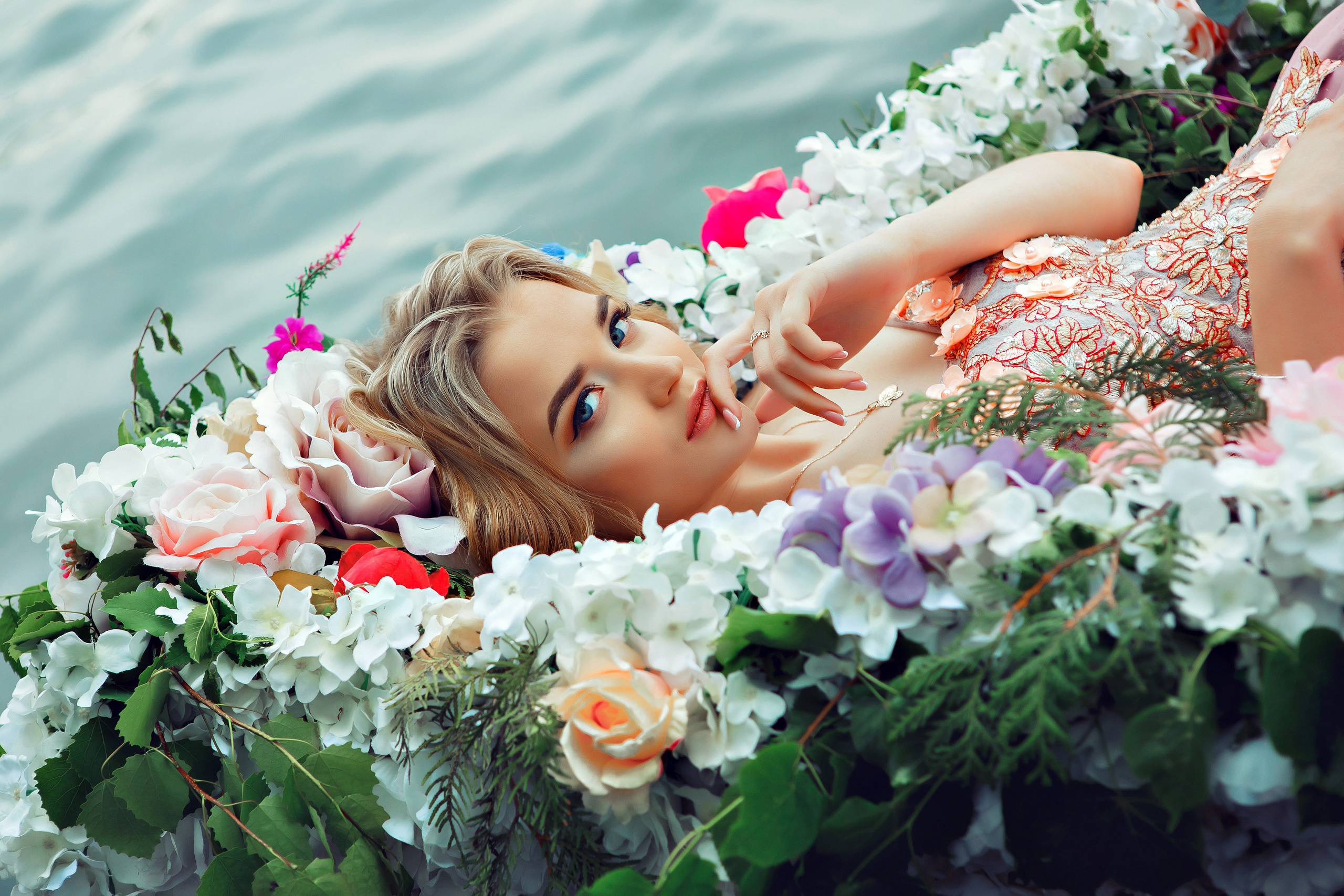 Цветочная Лодка. Свадебный и портретный Фотограф в Липецке Дмитрий Котюков