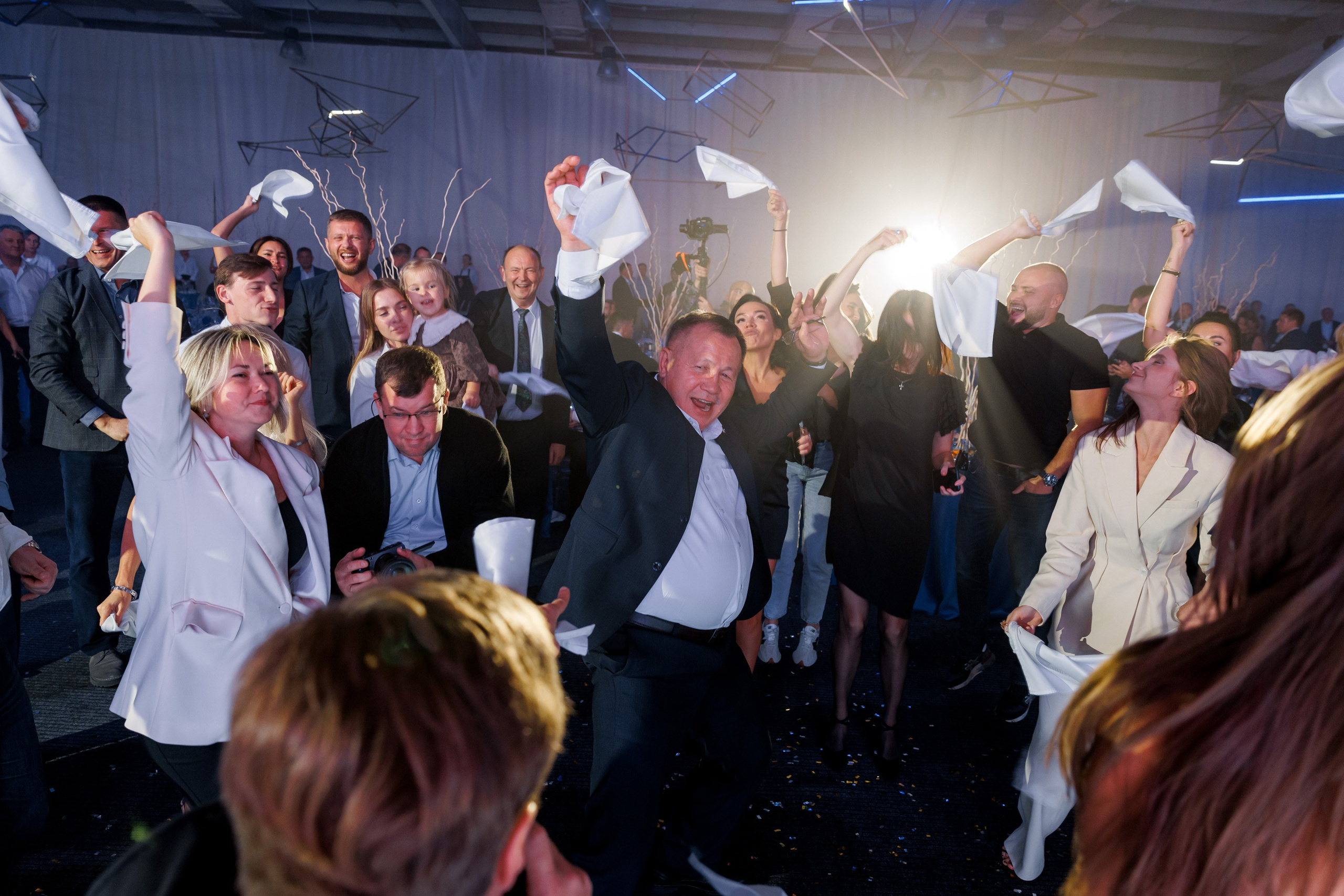 Юбилей компании «СЕРВИКО». Кадровик продакшн: Фото и видеосъемка форумов, конференций, масштабных событий в Иркутске