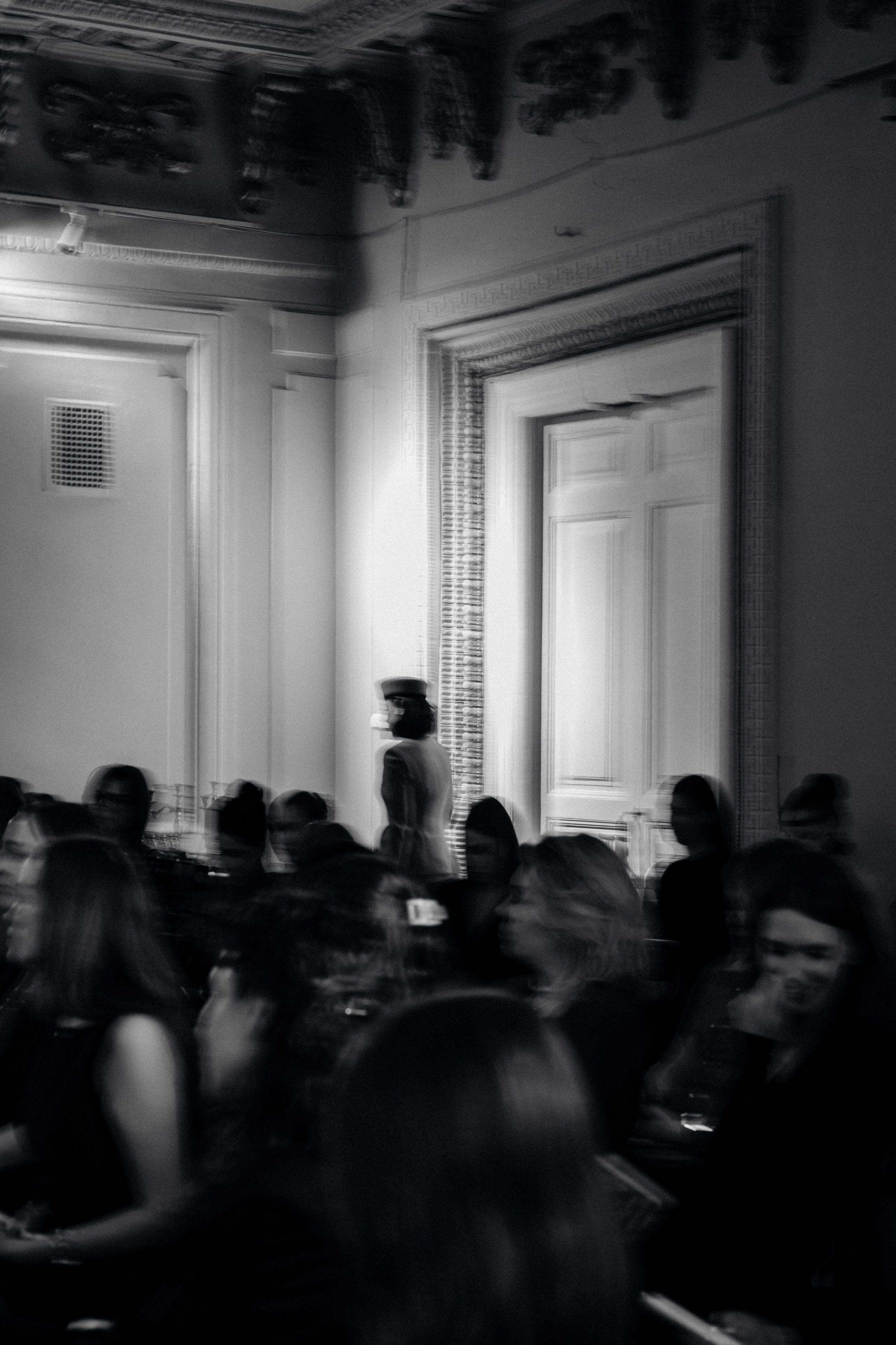 «ИСПОВЕДЬ» встреча женского клуба. Репортажный фотограф в Москве Саша Дружинина