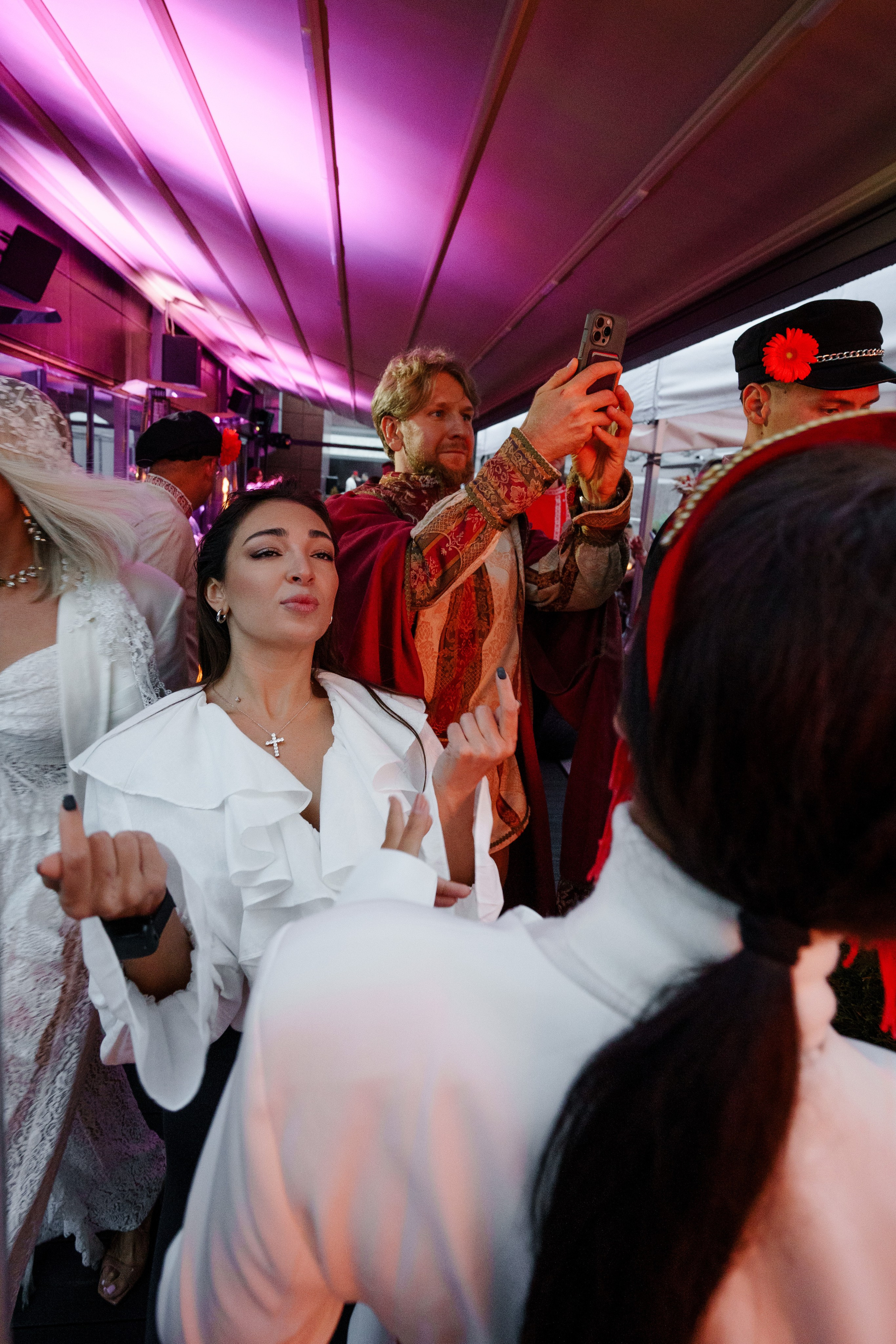 Гендер пати в славянском стиле. Репортажный фотограф в Москве Саша Дружинина