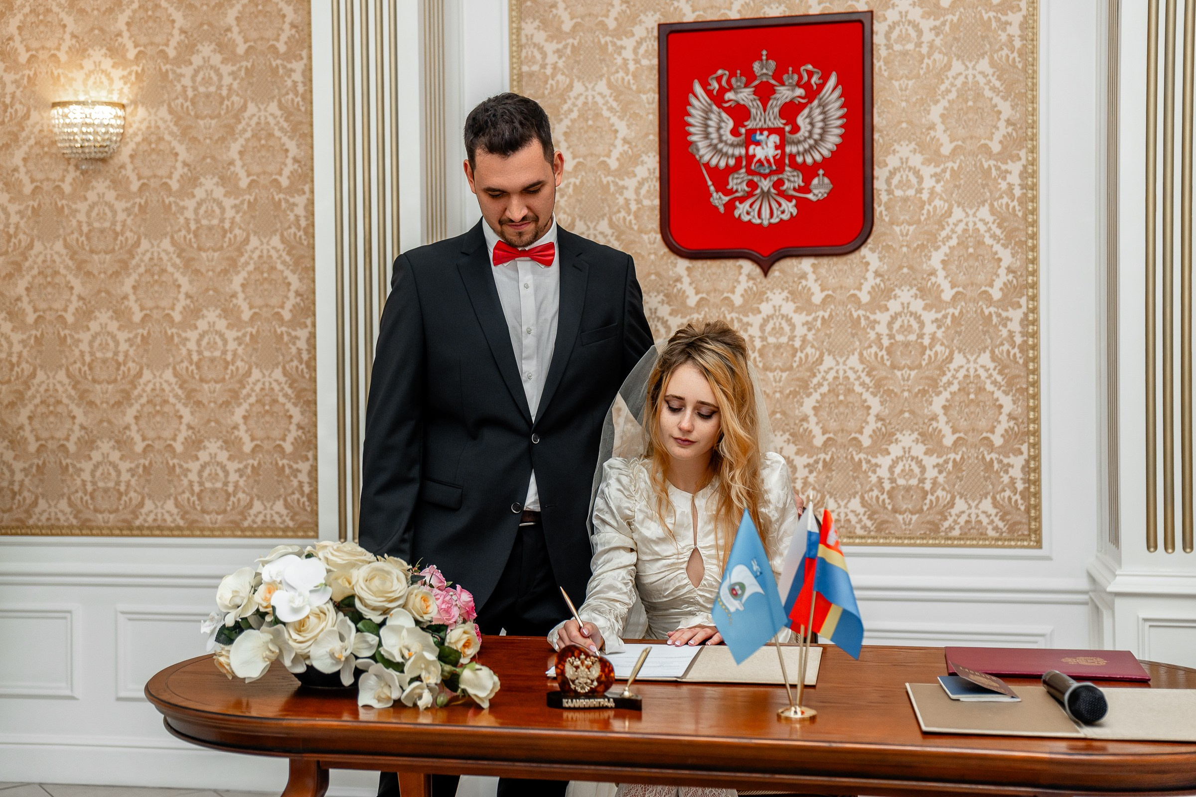 Кирилл и Эмми | Резиденция Королей, Замковый пруд. Фотограф Елена Медок Калининград